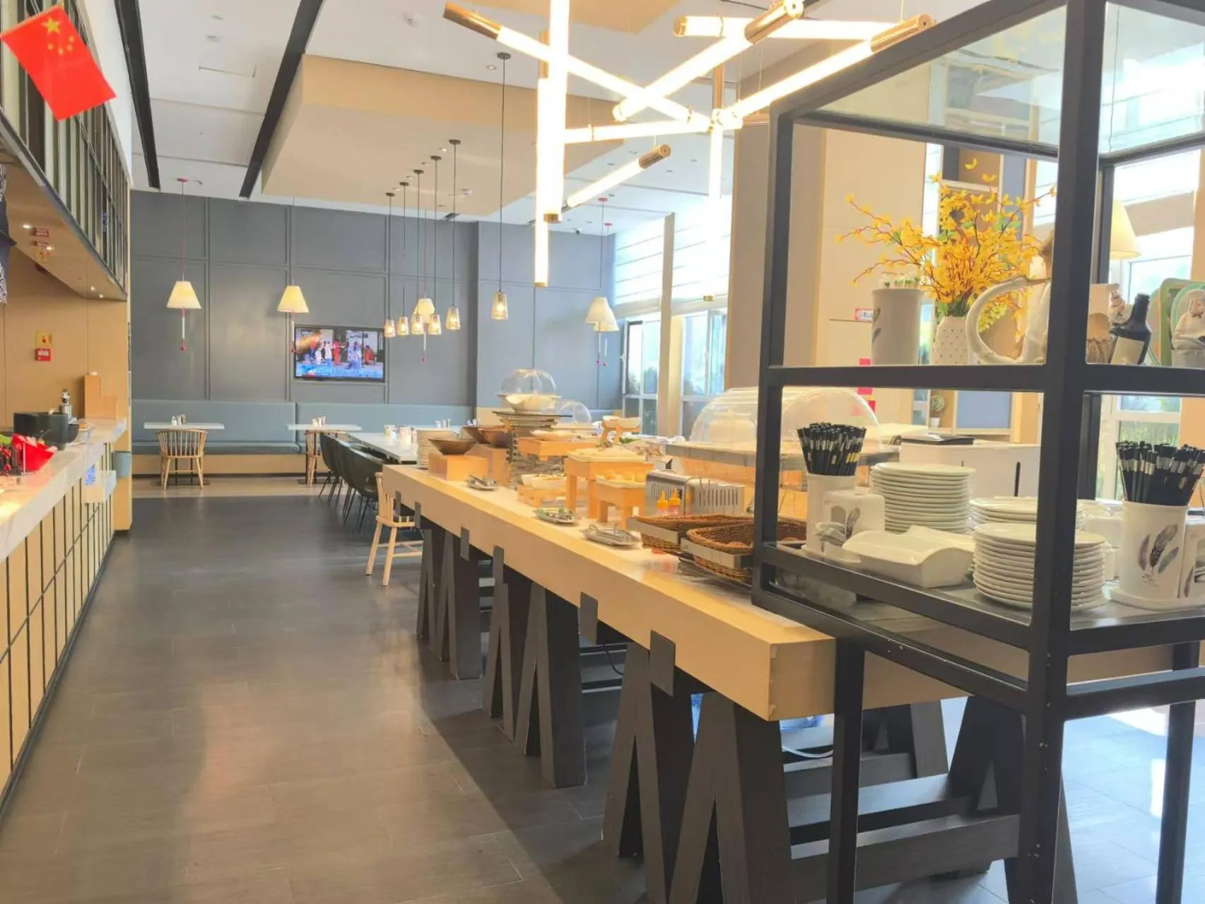 Restaurant/places to eat in Atour Hotel High Speed Railway North Station Zibo Hi tech Zone