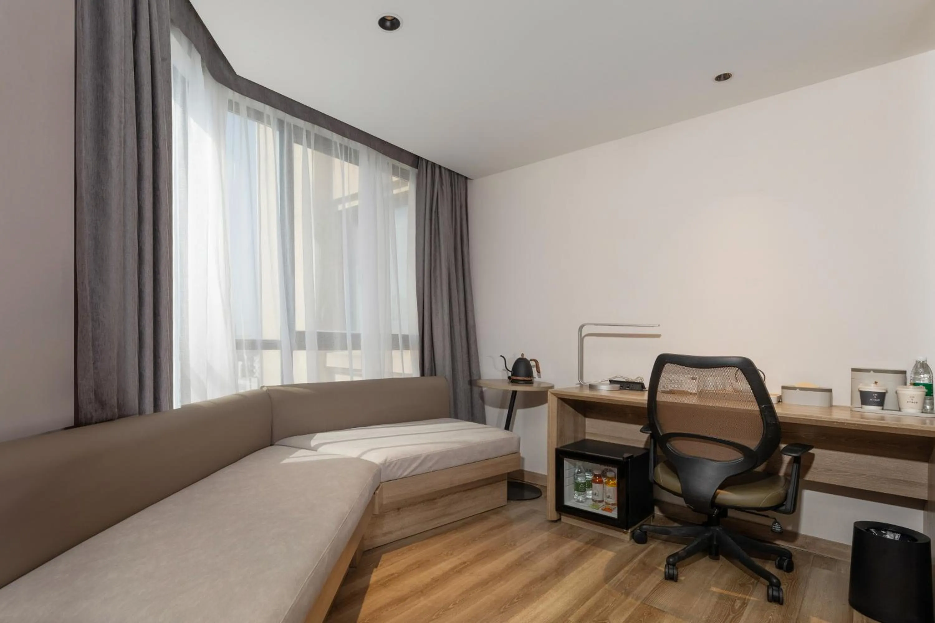 Bedroom in Atour Hotel (Suzhou Wujiang)