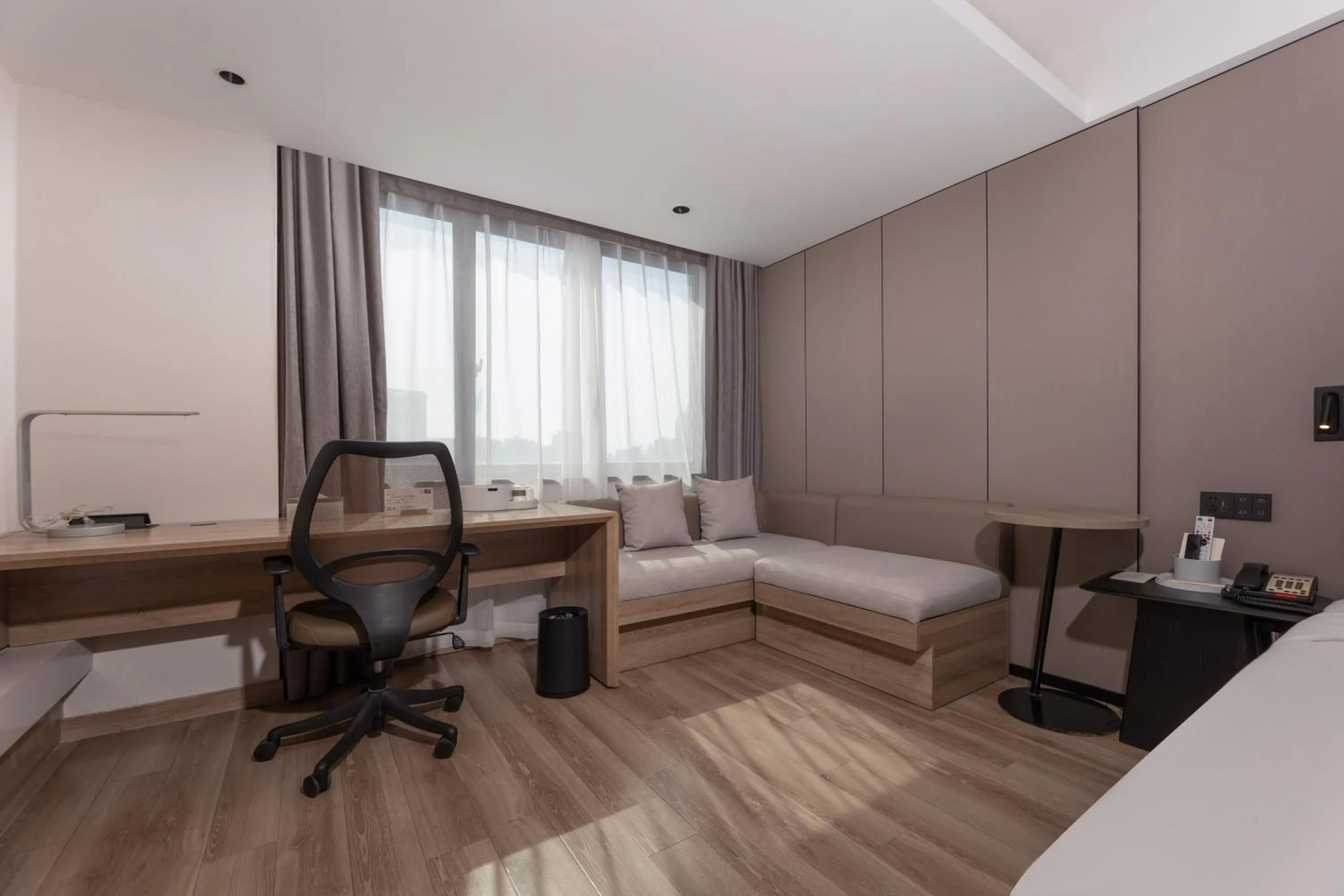 Bedroom, Bed in Atour Hotel (Suzhou Wujiang)