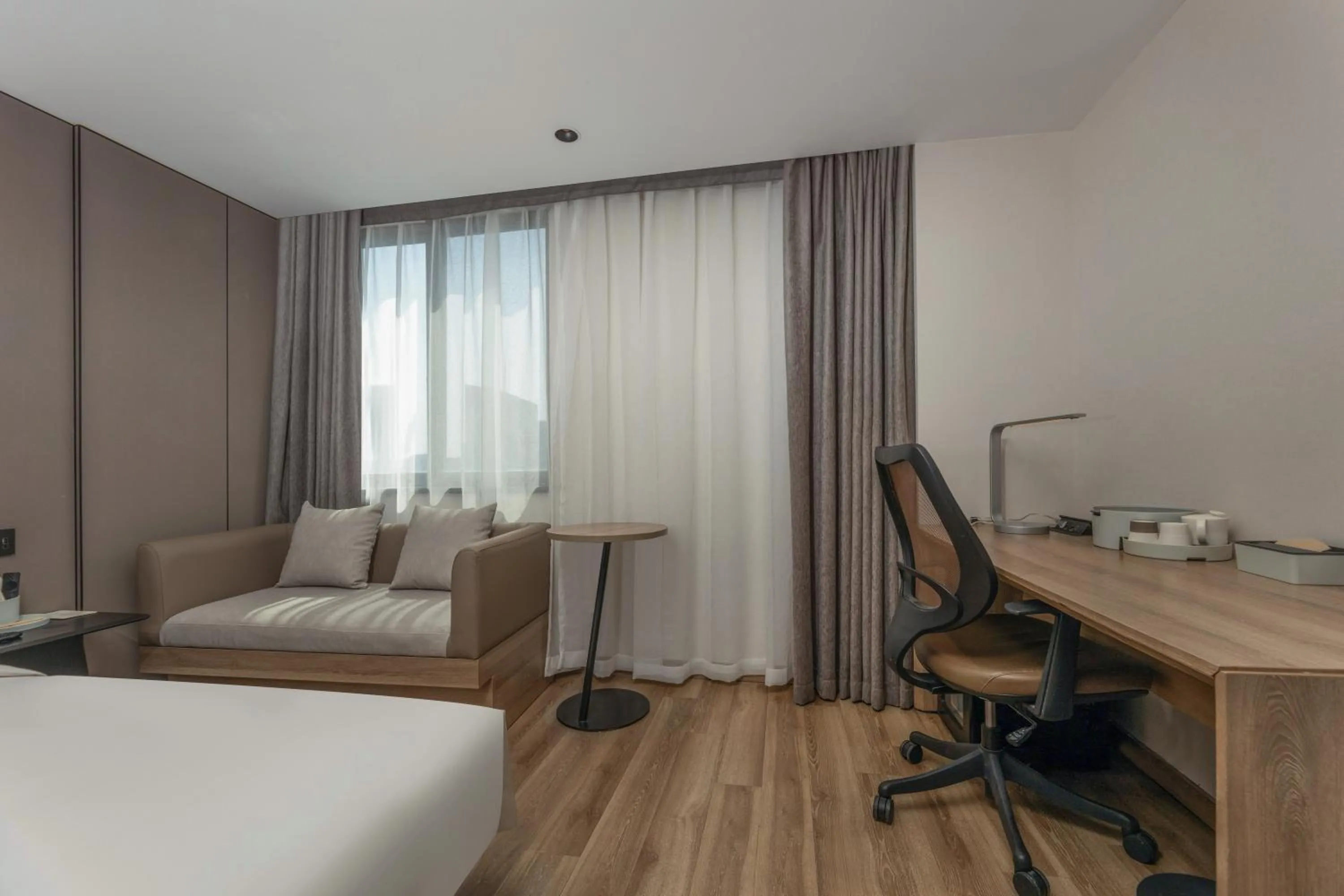 Bedroom, Bed in Atour Hotel (Suzhou Wujiang)