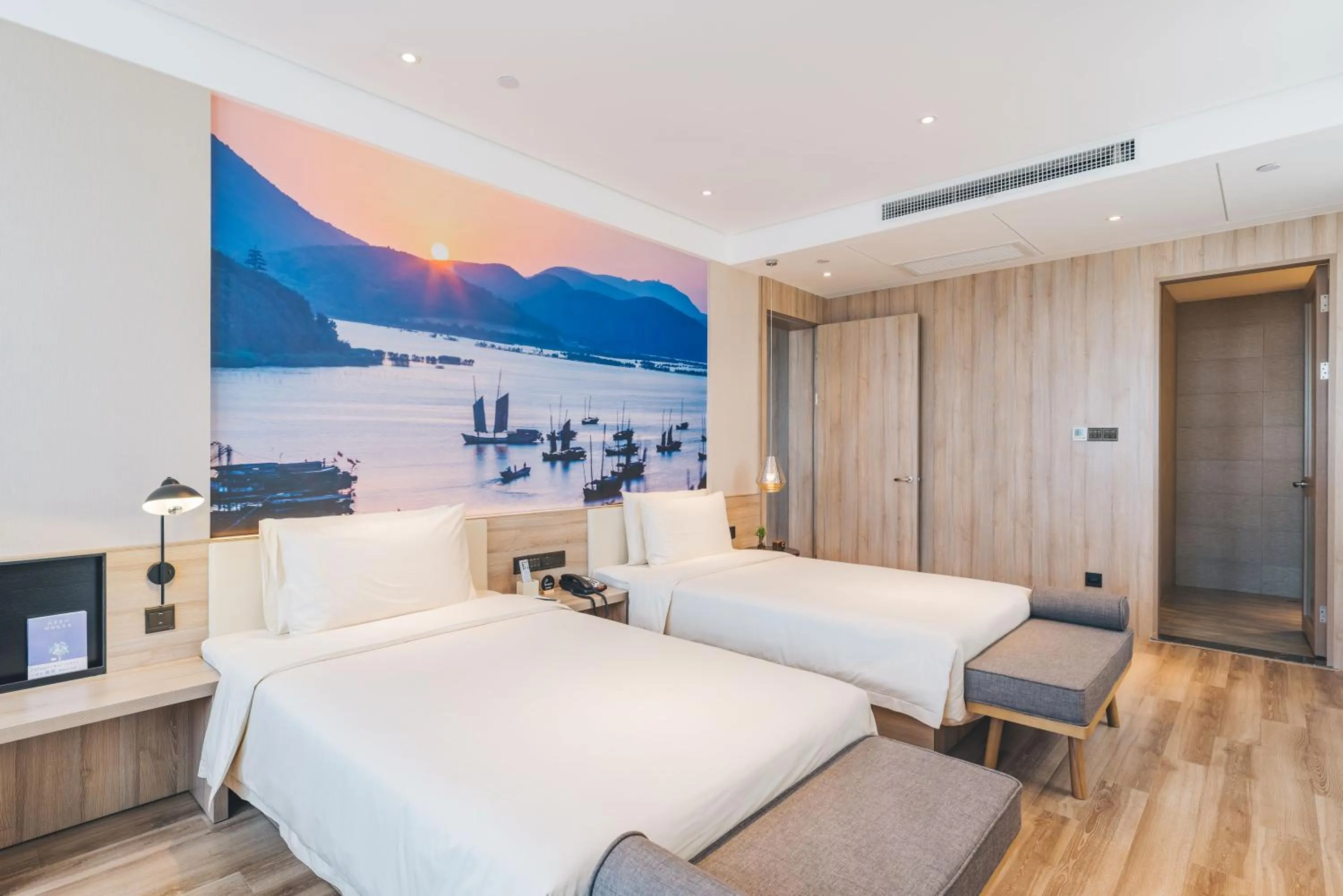 Bed in Atour Hotel (Suzhou Xiangcheng)