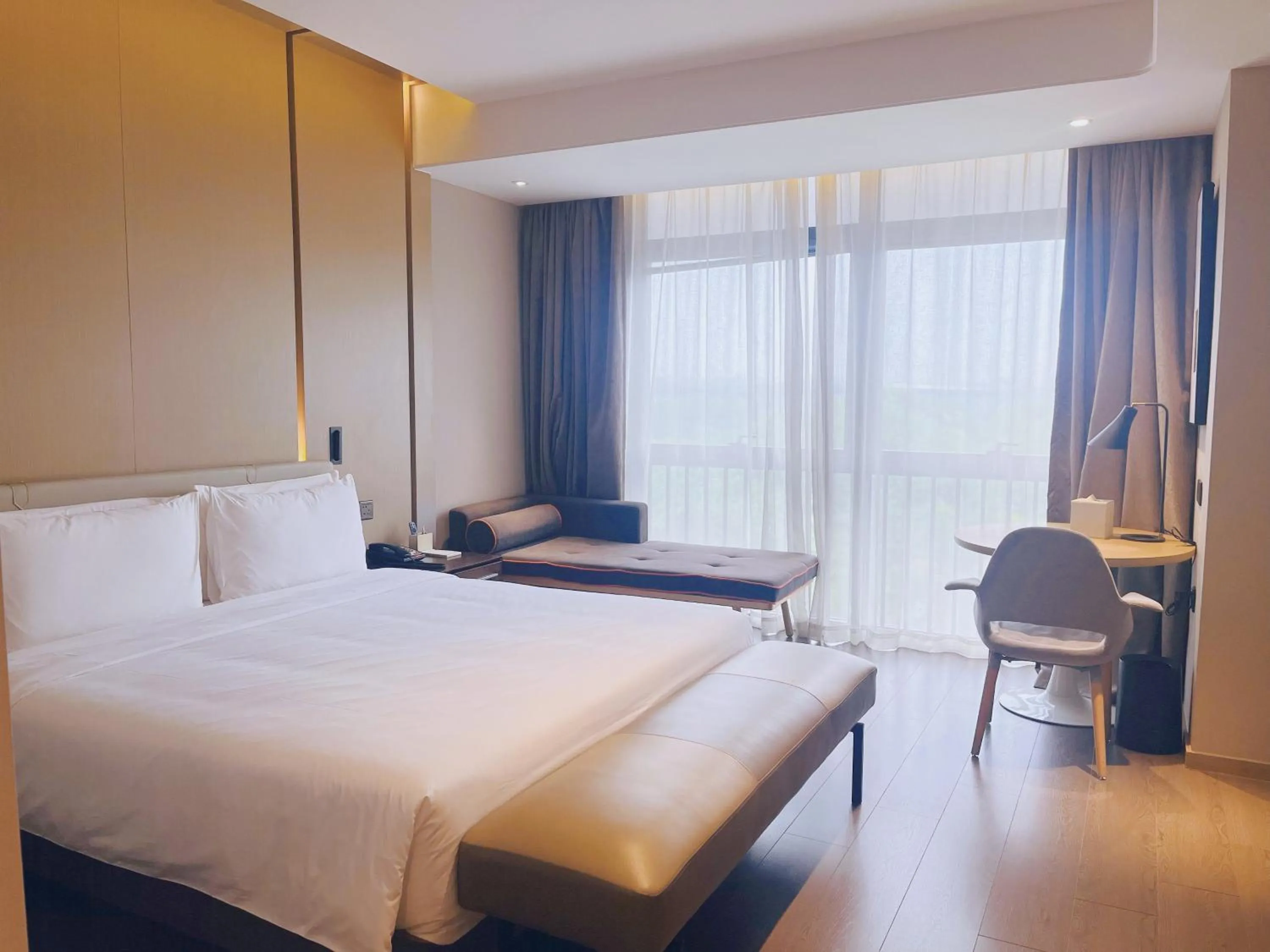 Bedroom, Bed in Atour Hotel Suzhou Industrial Park Fashion Stage Outlets