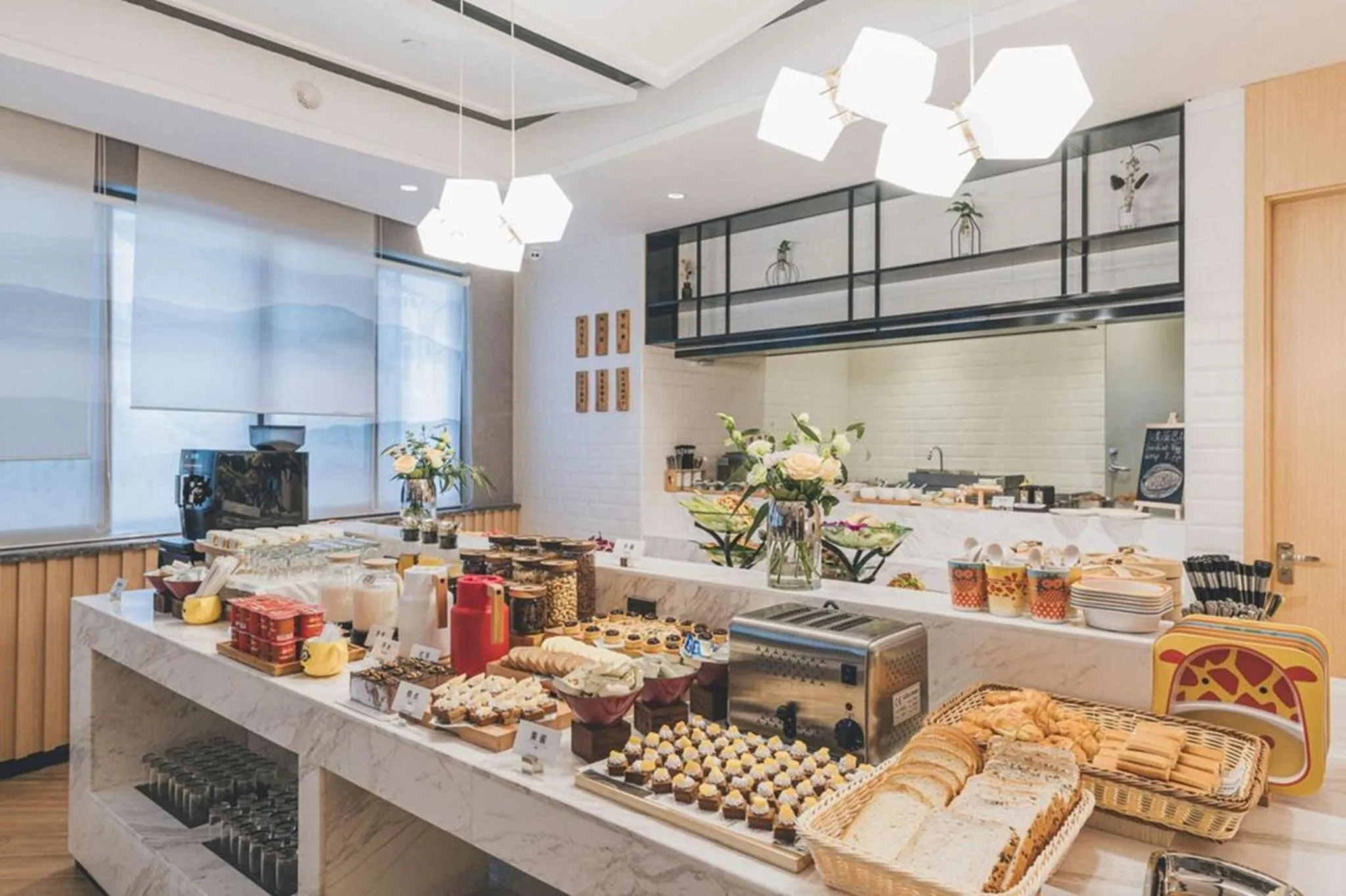 Atour Hotel Suzhou Shi Road Shantang Street