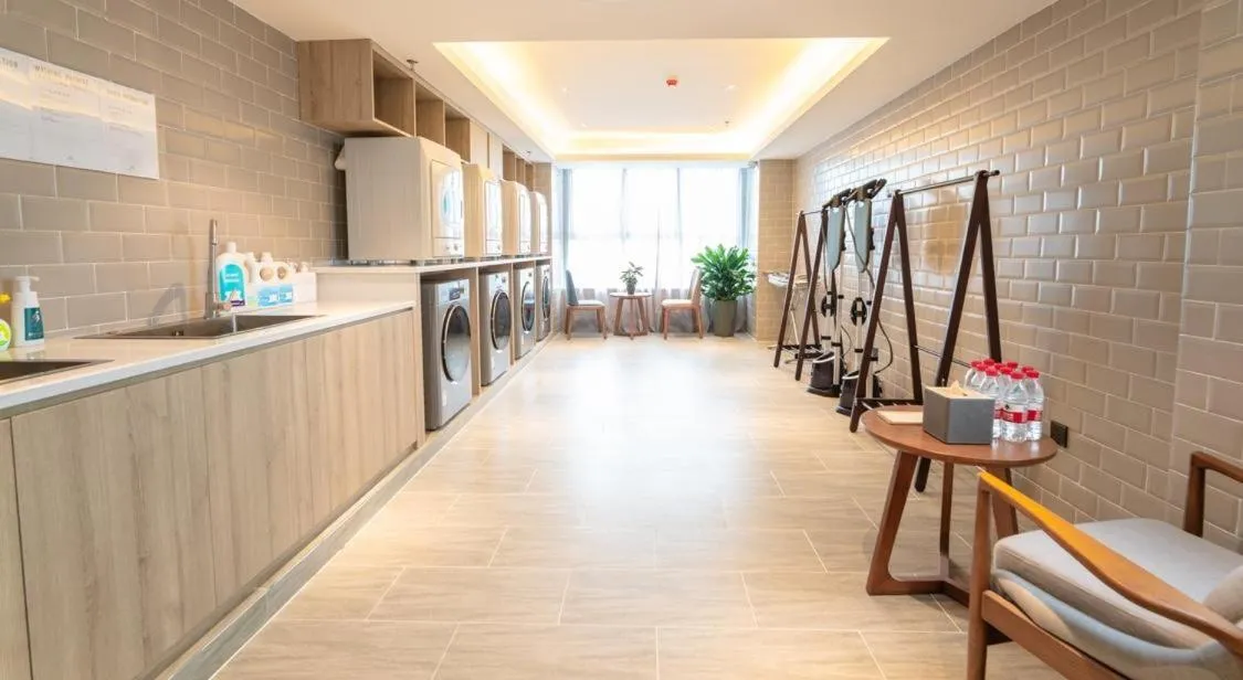 Atour Hotel Guiyang Convention and Exhibition Center