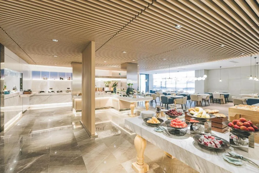 Breakfast in Atour Hotel Yiwu International Trade City