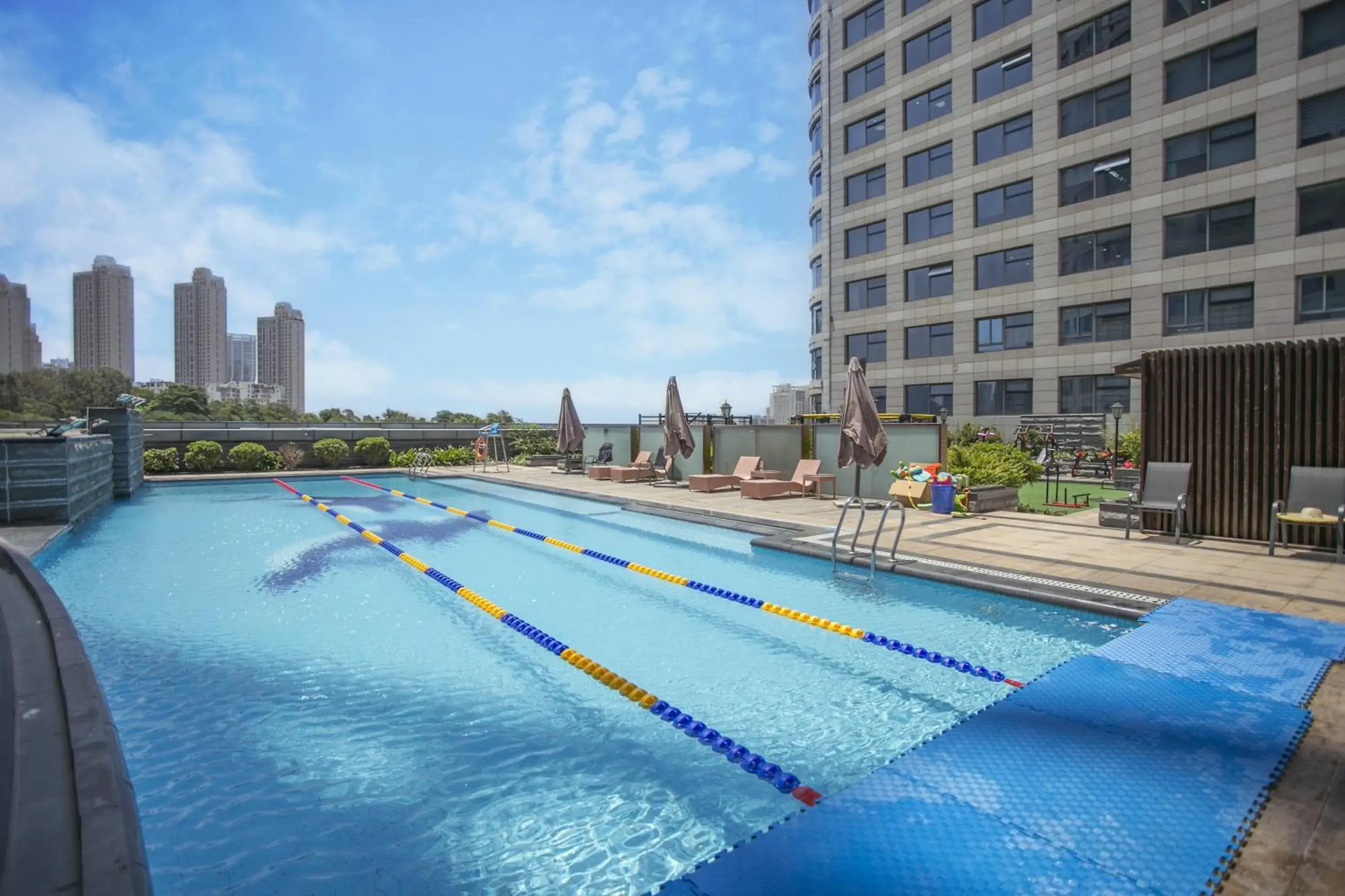 Swimming pool in Xiamen Mingfa International Hotel Swimming pool in Xiamen Mingfa International Hotel