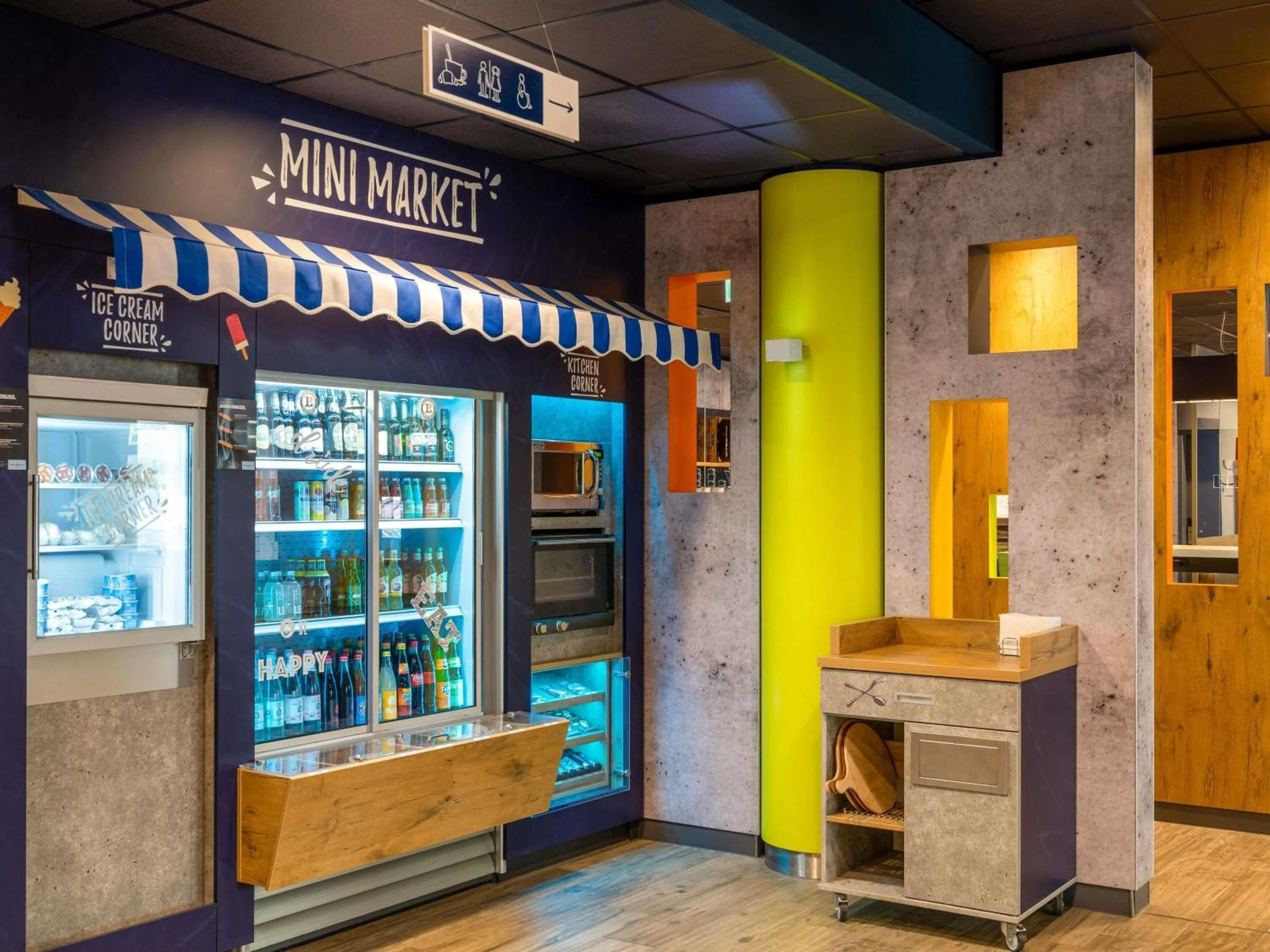 Property building in ibis budget Berlin Kurfürstendamm - neu renoviert