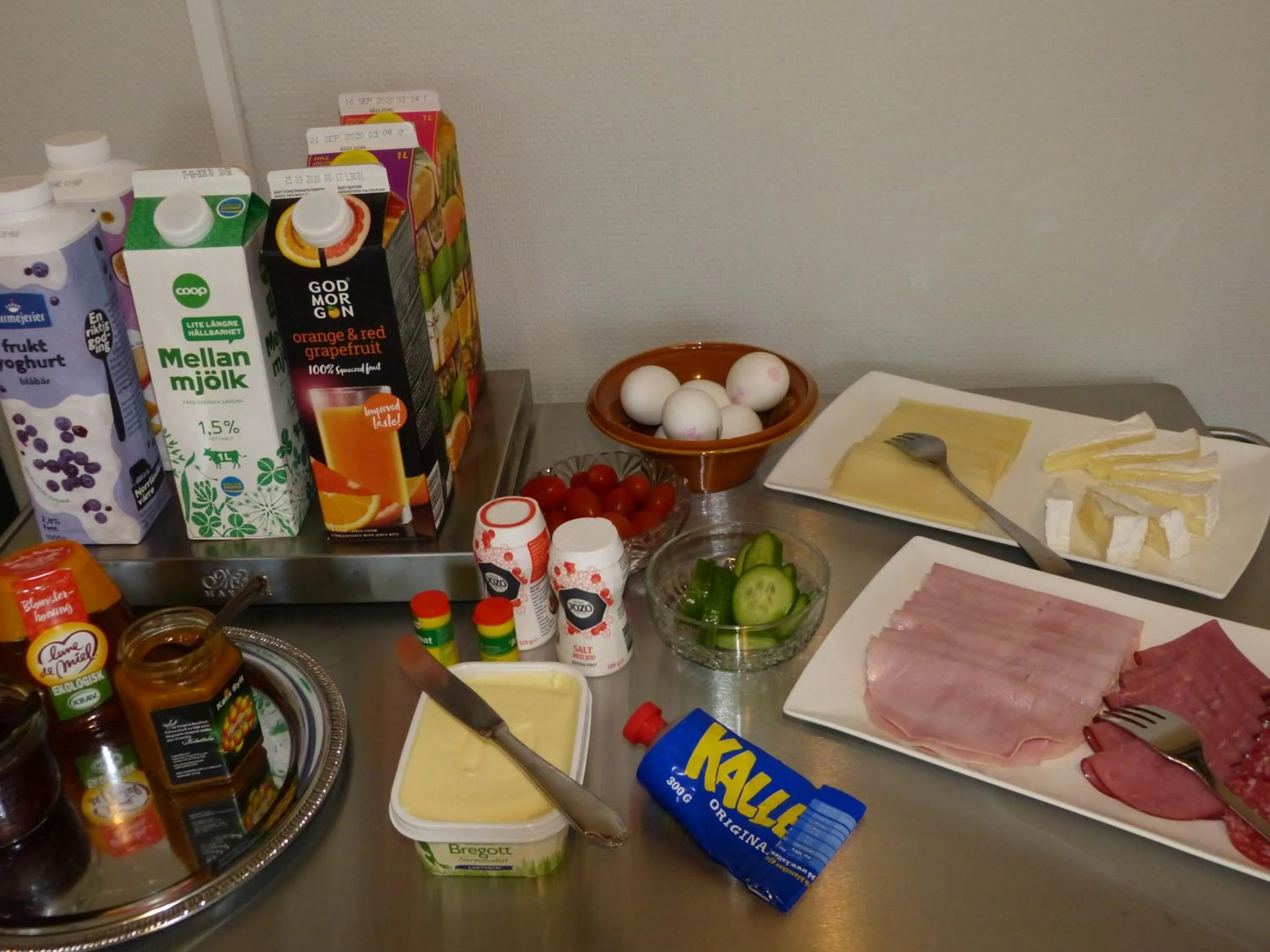 Breakfast in Sangis Motell och Camping