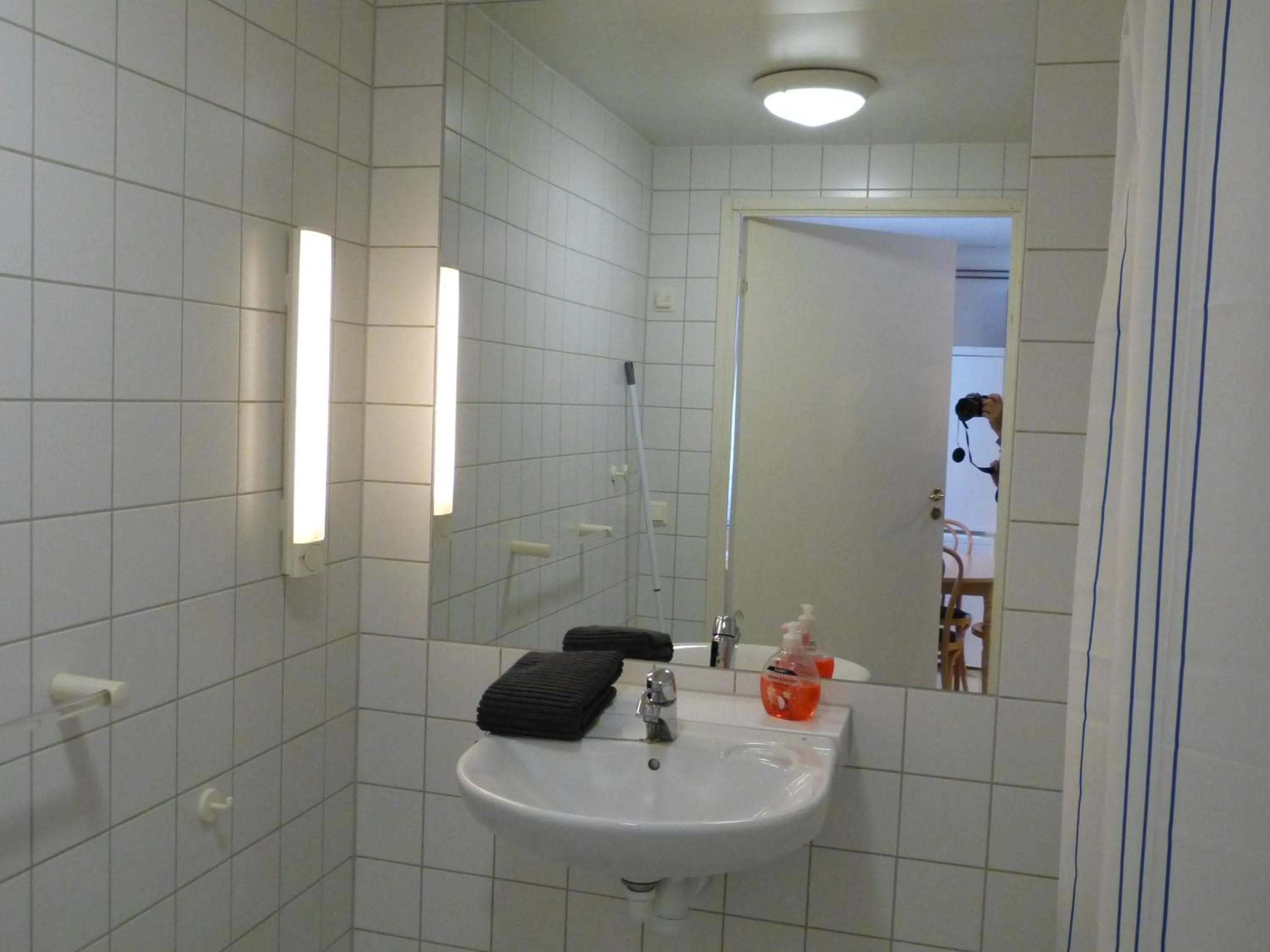 Photo of the whole room in Sangis Motell och Camping