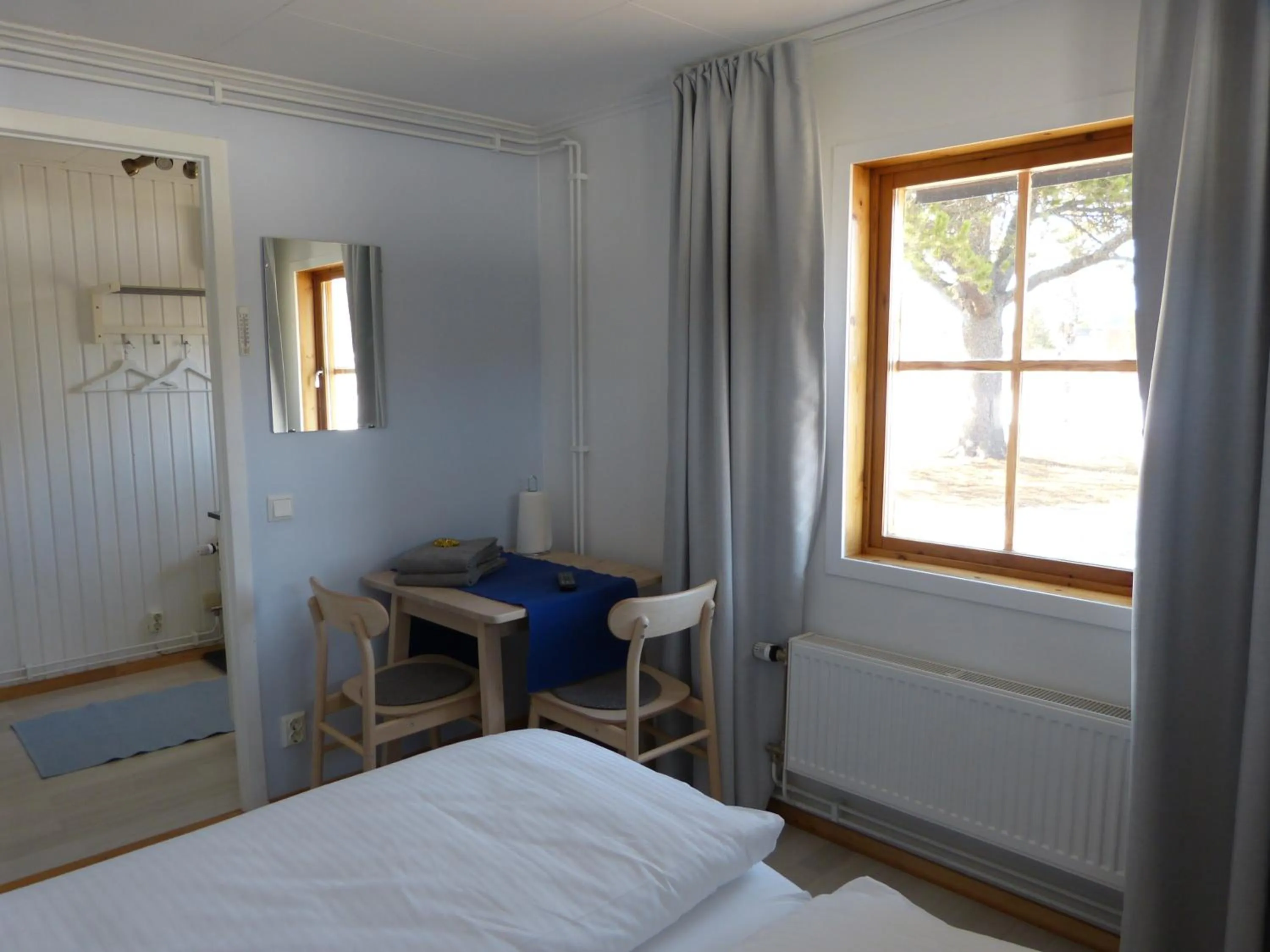 Photo of the whole room, Bed in Sangis Motell och Camping
