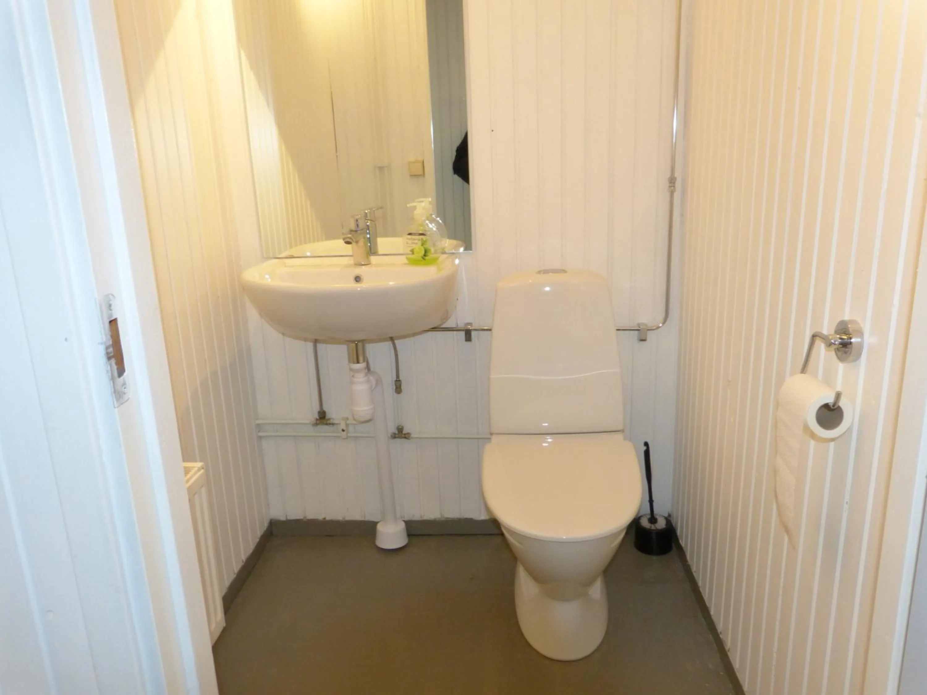 Mobile Home in Sangis Motell och Camping