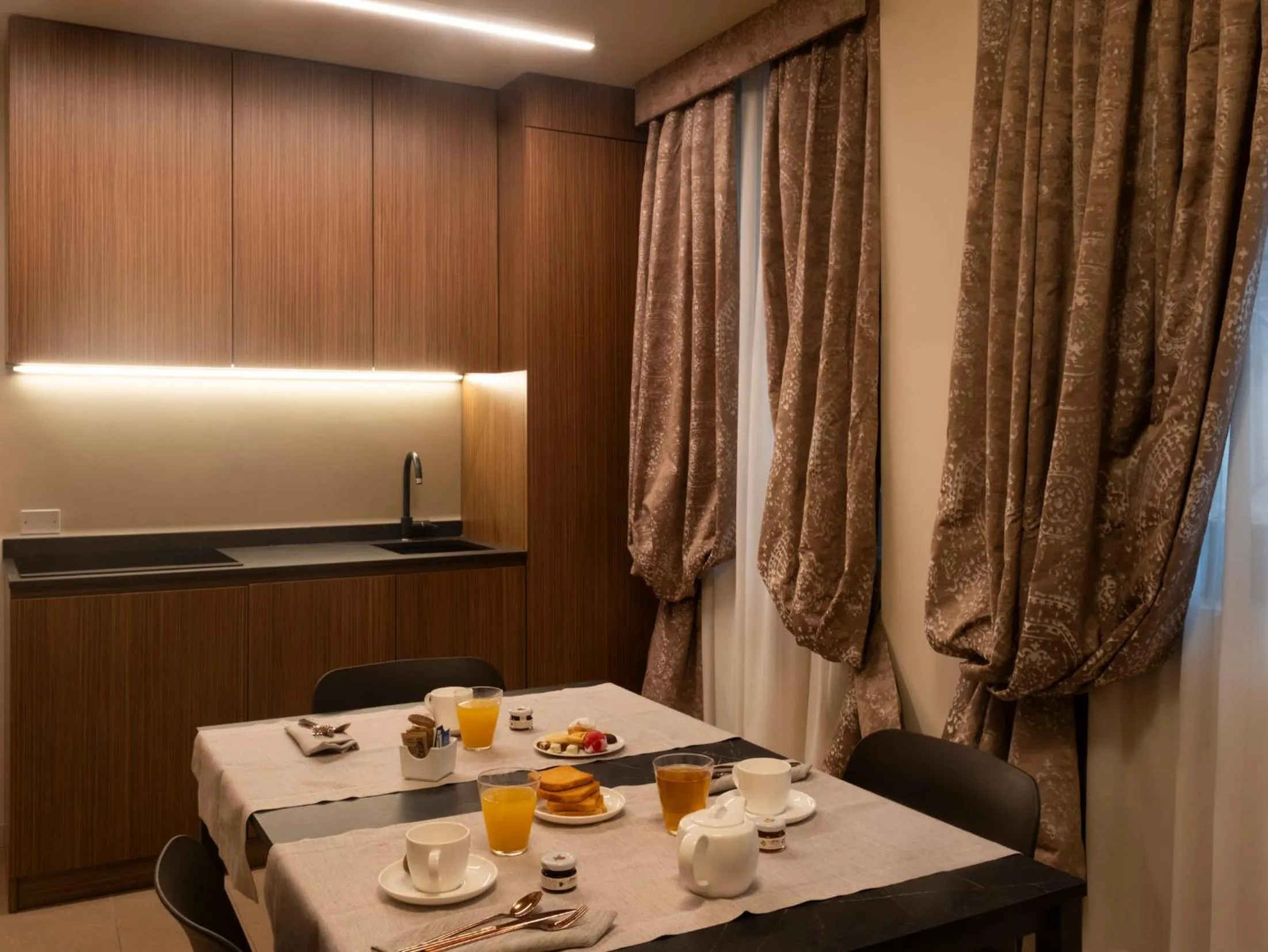 Kitchen or kitchenette in Hotel Aquarius Venice - Ascend Collection