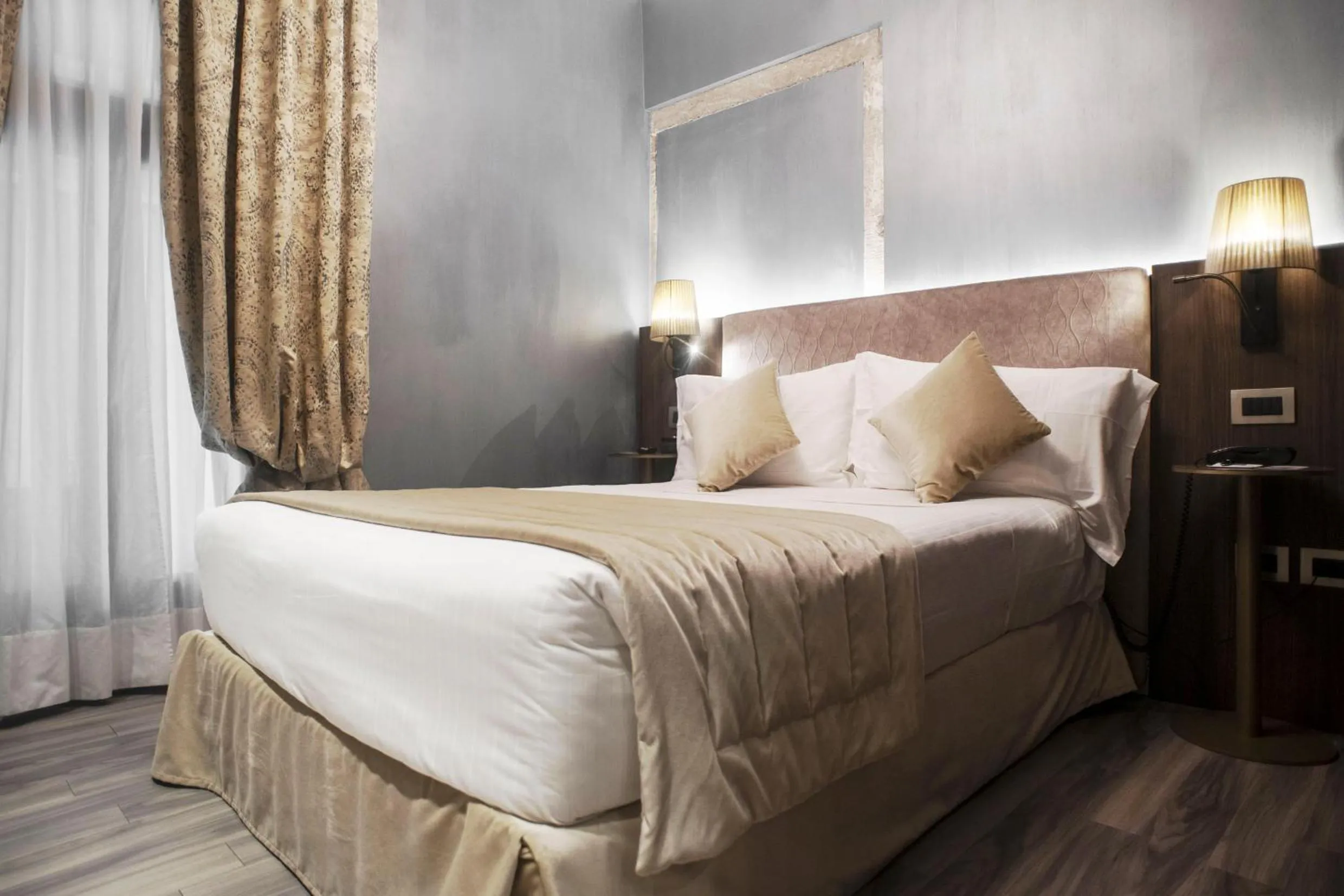 Bed in Hotel Aquarius Venice - Ascend Collection