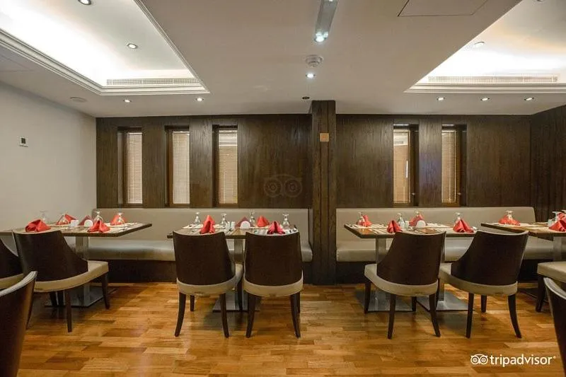 Restaurant/places to eat in Mark Inn Hotel Deira