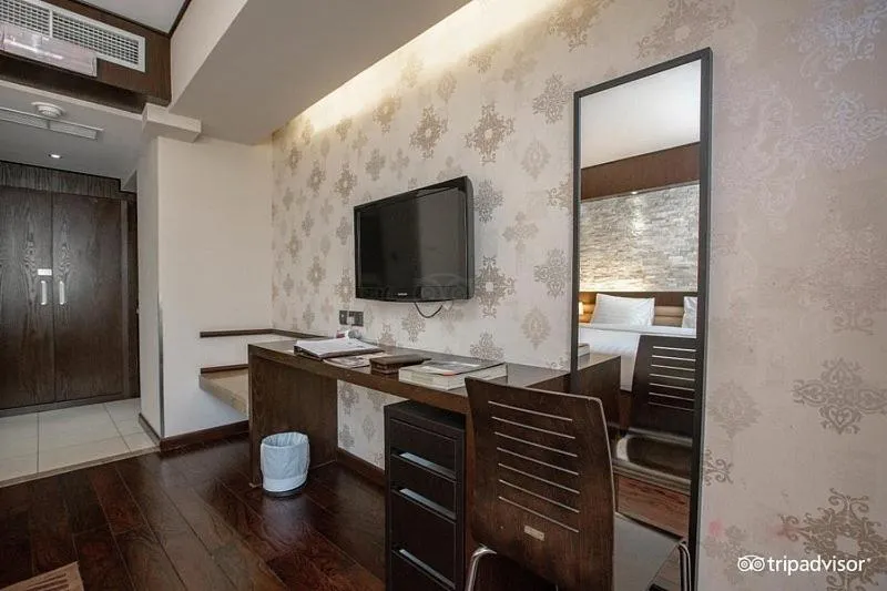 TV and multimedia in Mark Inn Hotel Deira