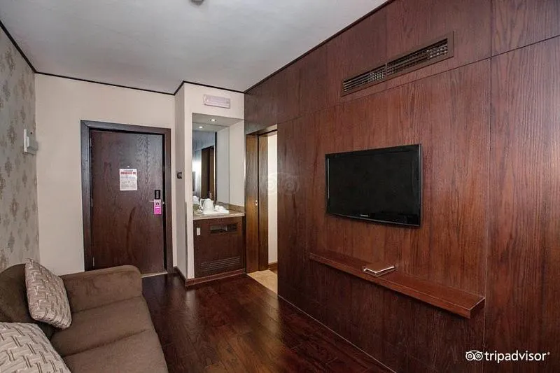 TV and multimedia in Mark Inn Hotel Deira