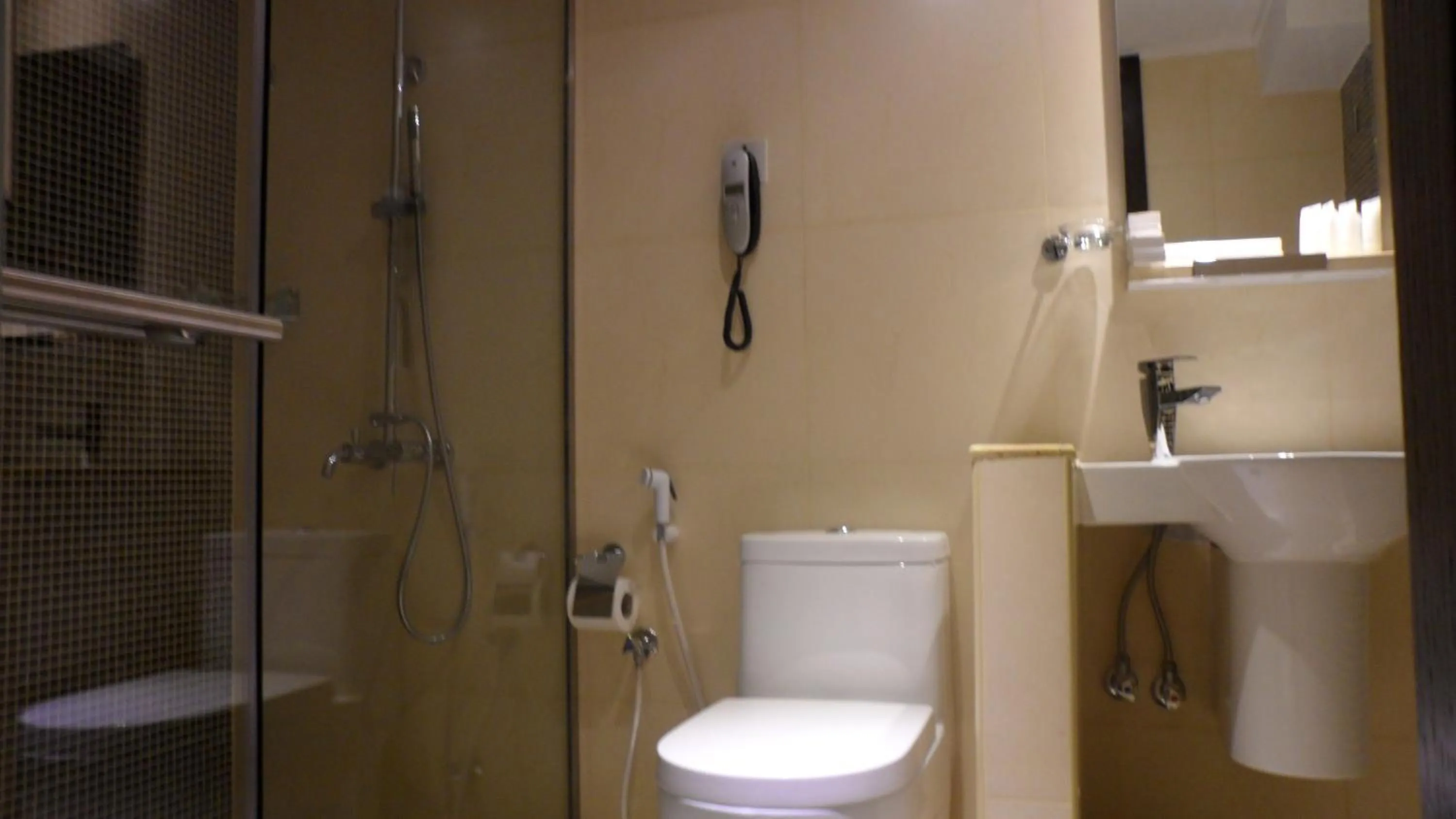 Bathroom in Mark Inn Hotel Deira