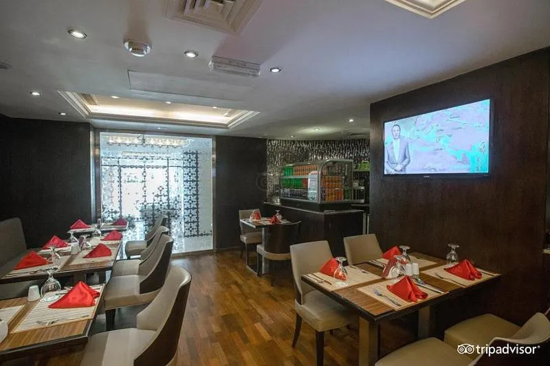Restaurant/places to eat in Mark Inn Hotel Deira