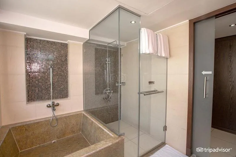 Bathroom in Mark Inn Hotel Deira