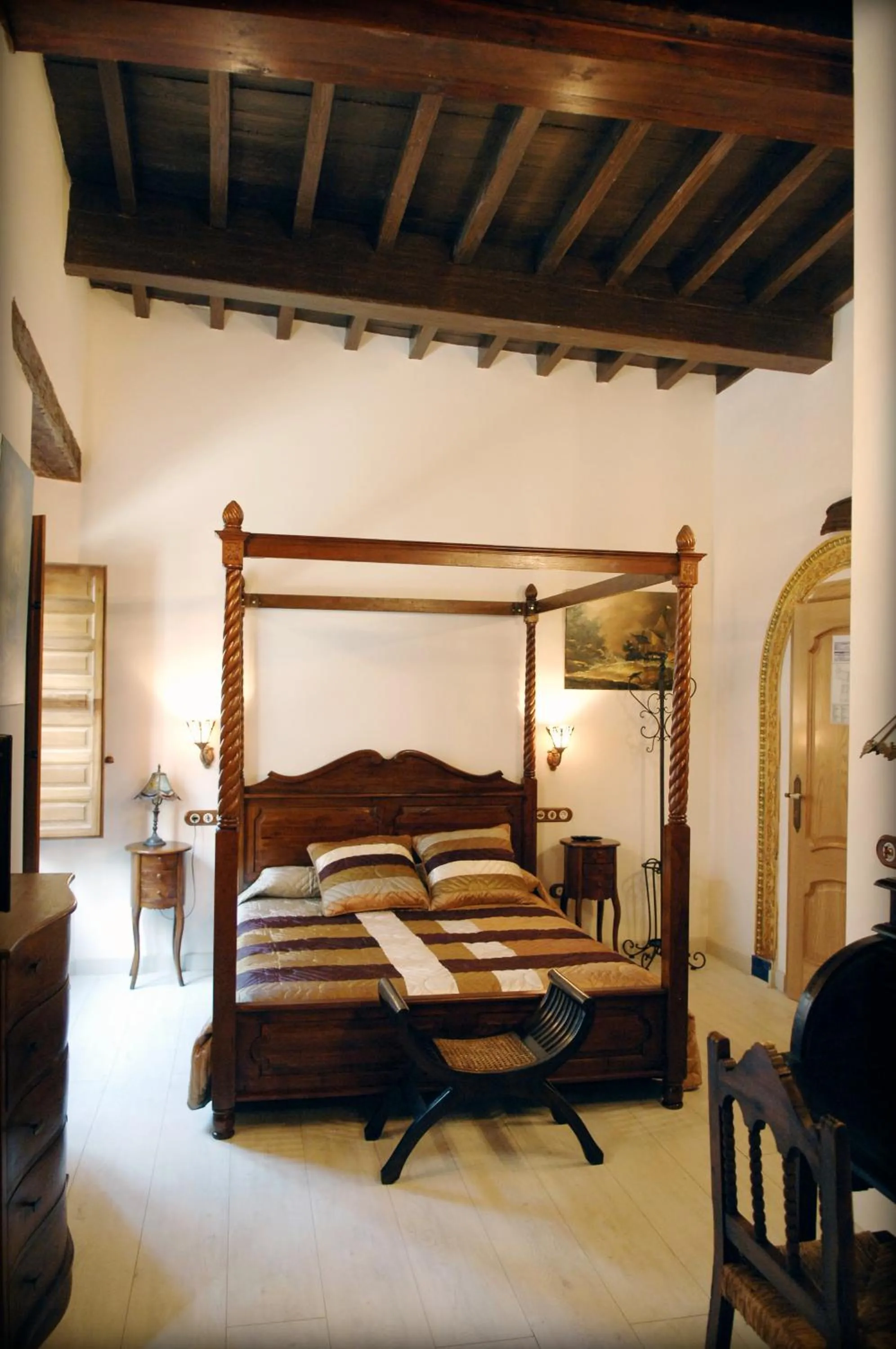 View (from property/room), Bed in Pensión Alfin