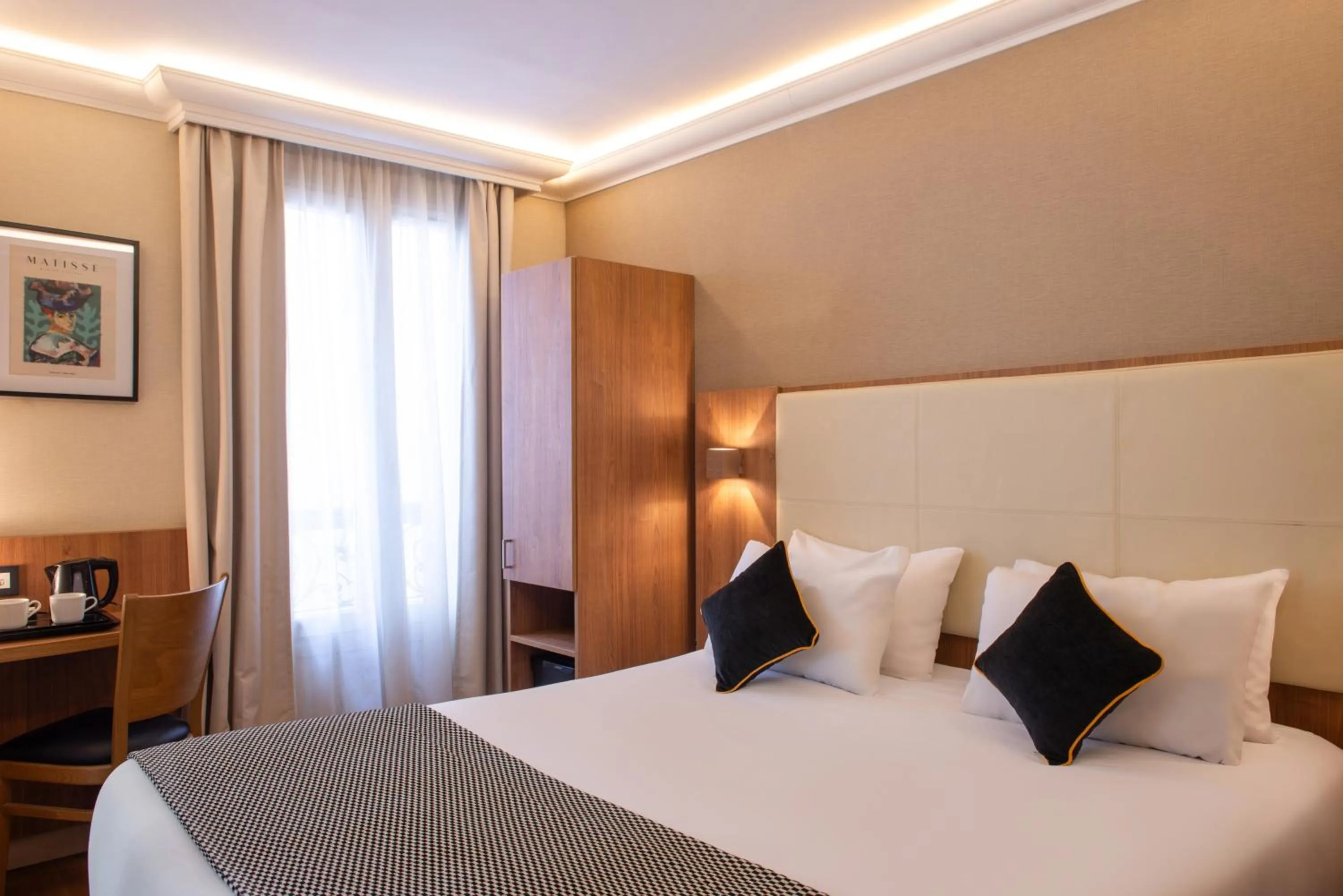 Photo of the whole room, Bed in Hotel Cactus