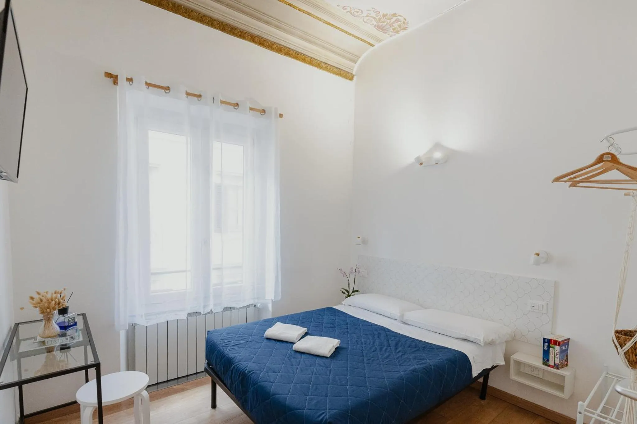 Bed in Florence Rooms