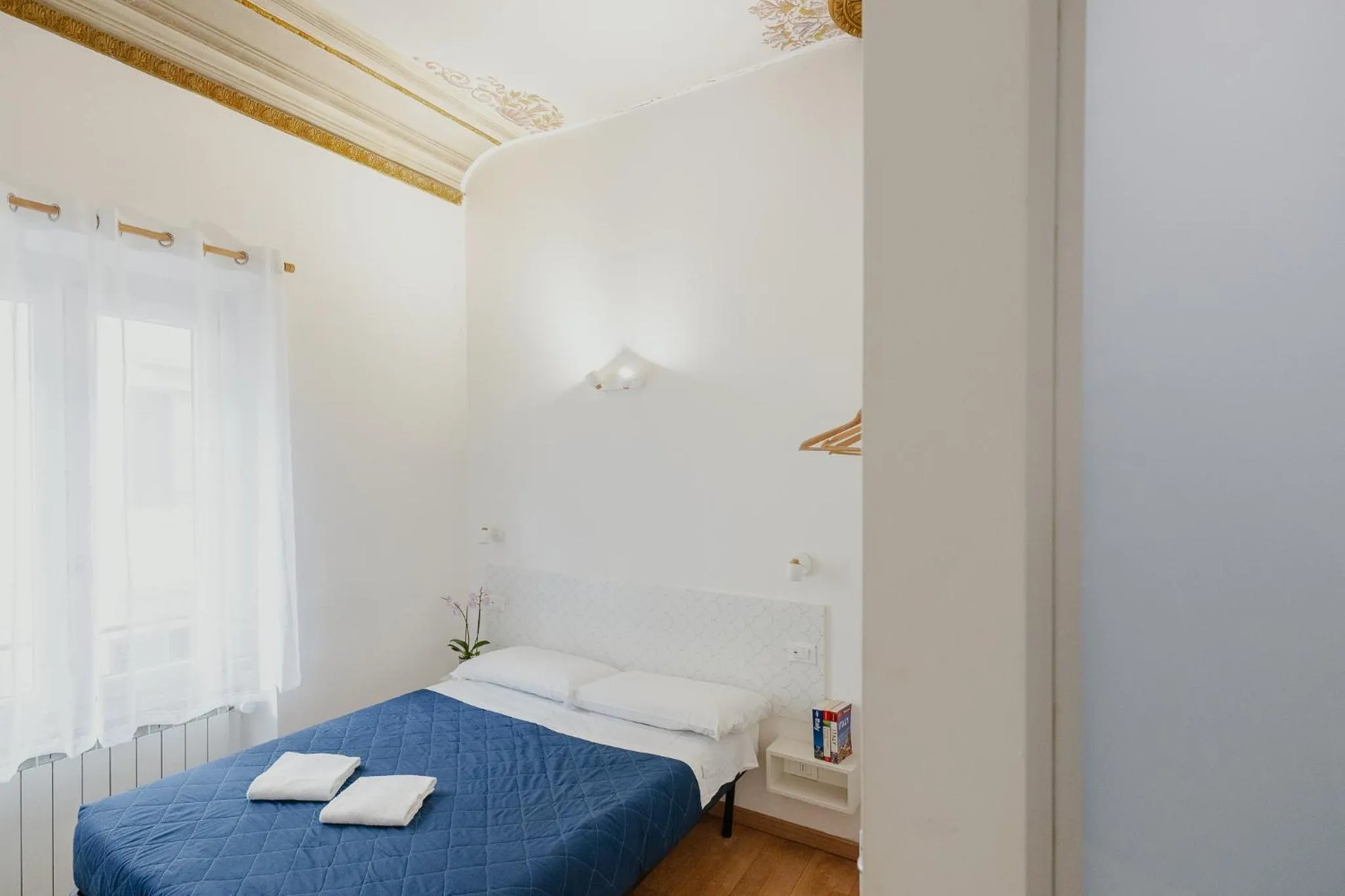 Bedroom, Bed in Florence Rooms