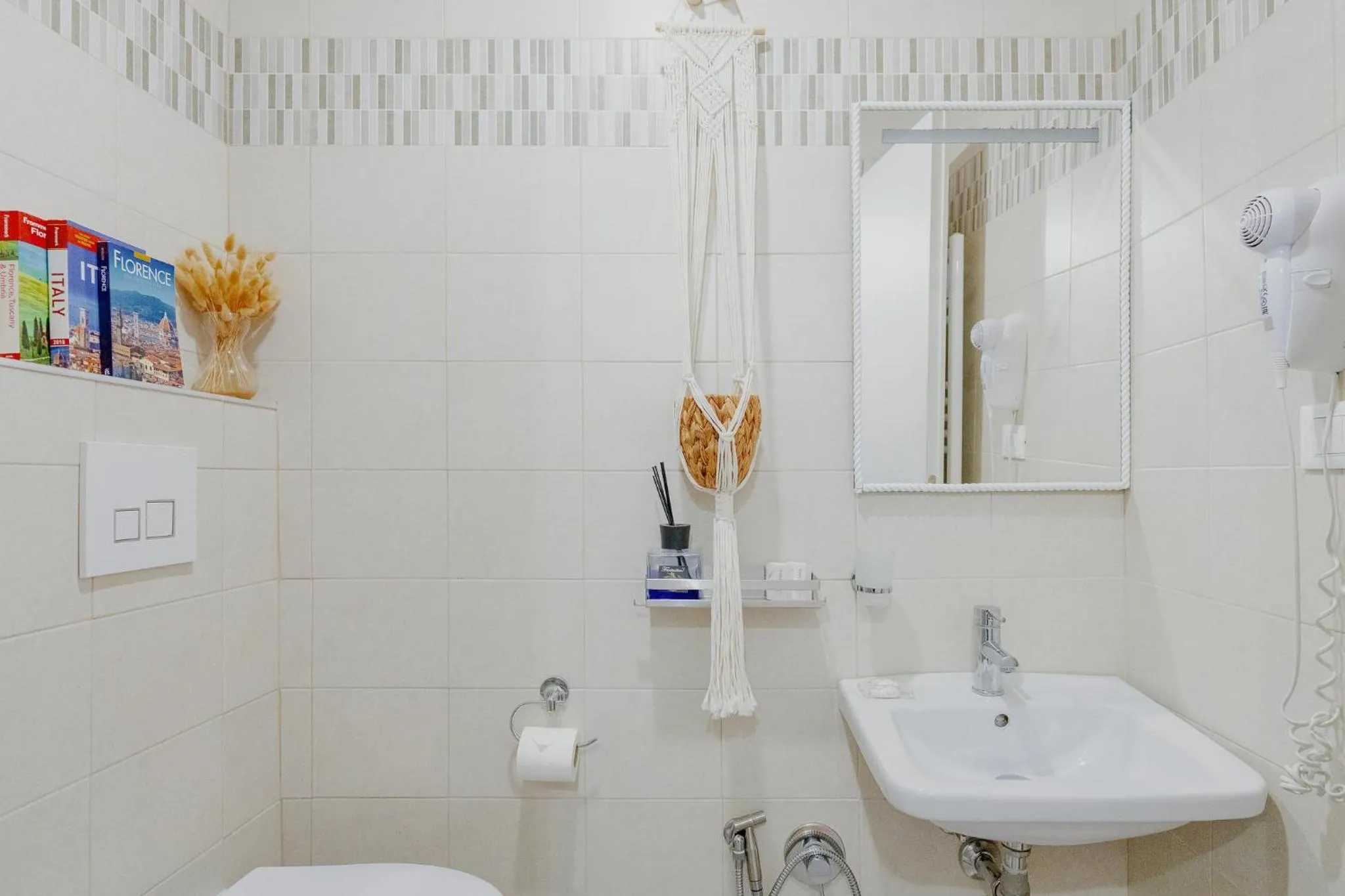 Bathroom in Florence Rooms