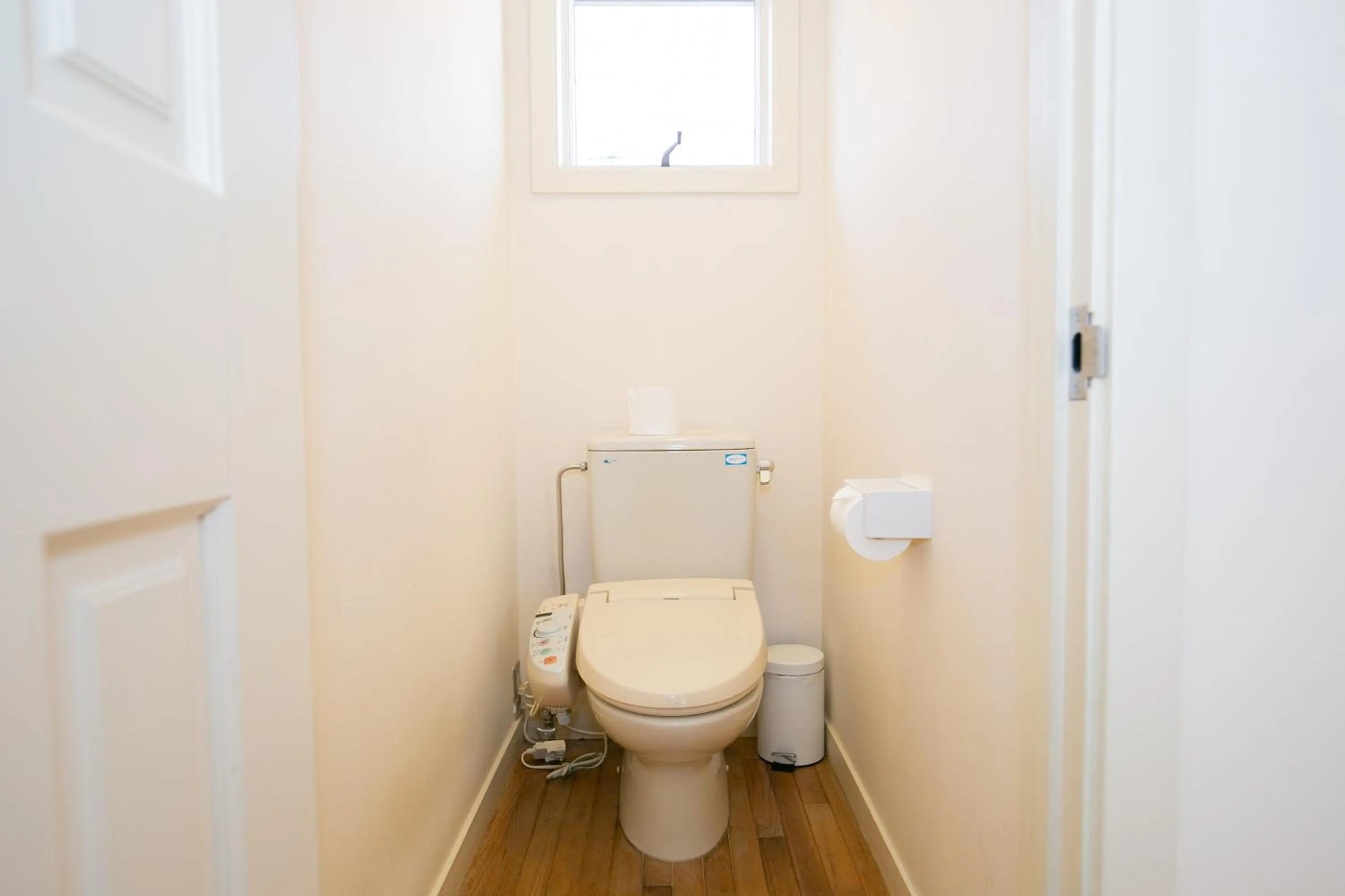 Toilet in Ryosha Tsukiakari