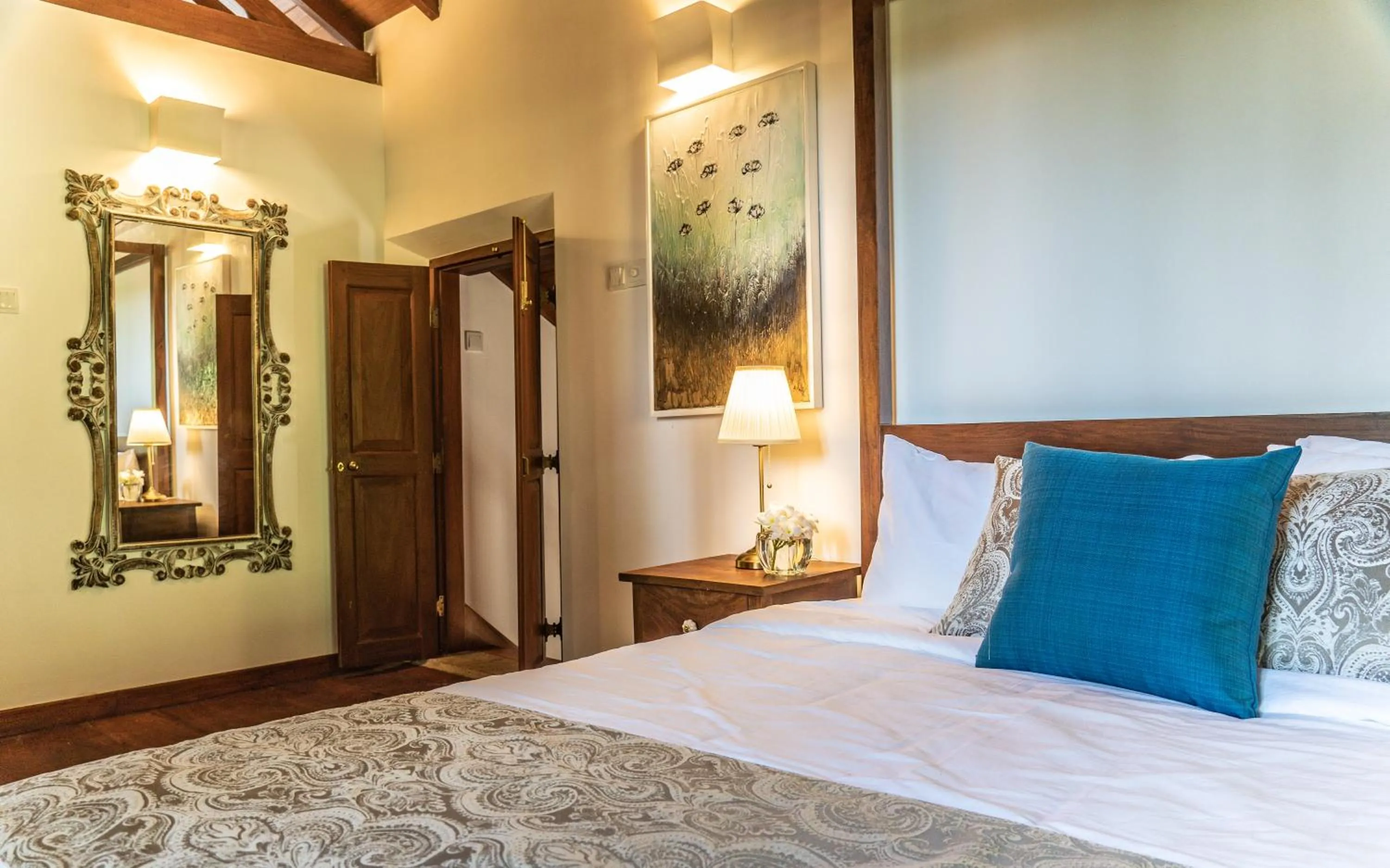 Bedroom, Bed in Kiri Palu