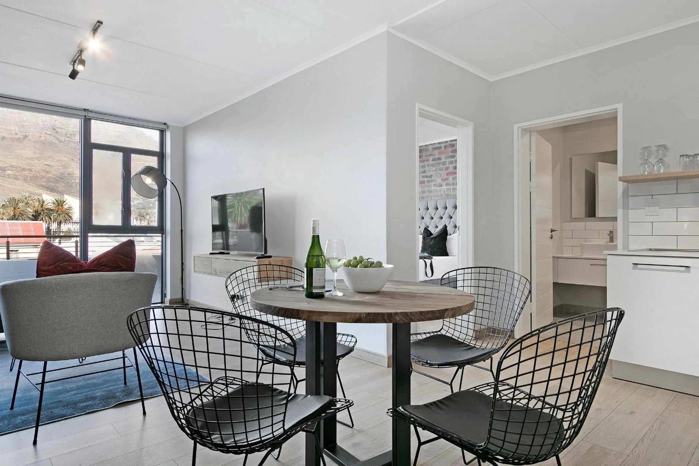 Living room in Urban Artisan Luxury Suites by Totalstay