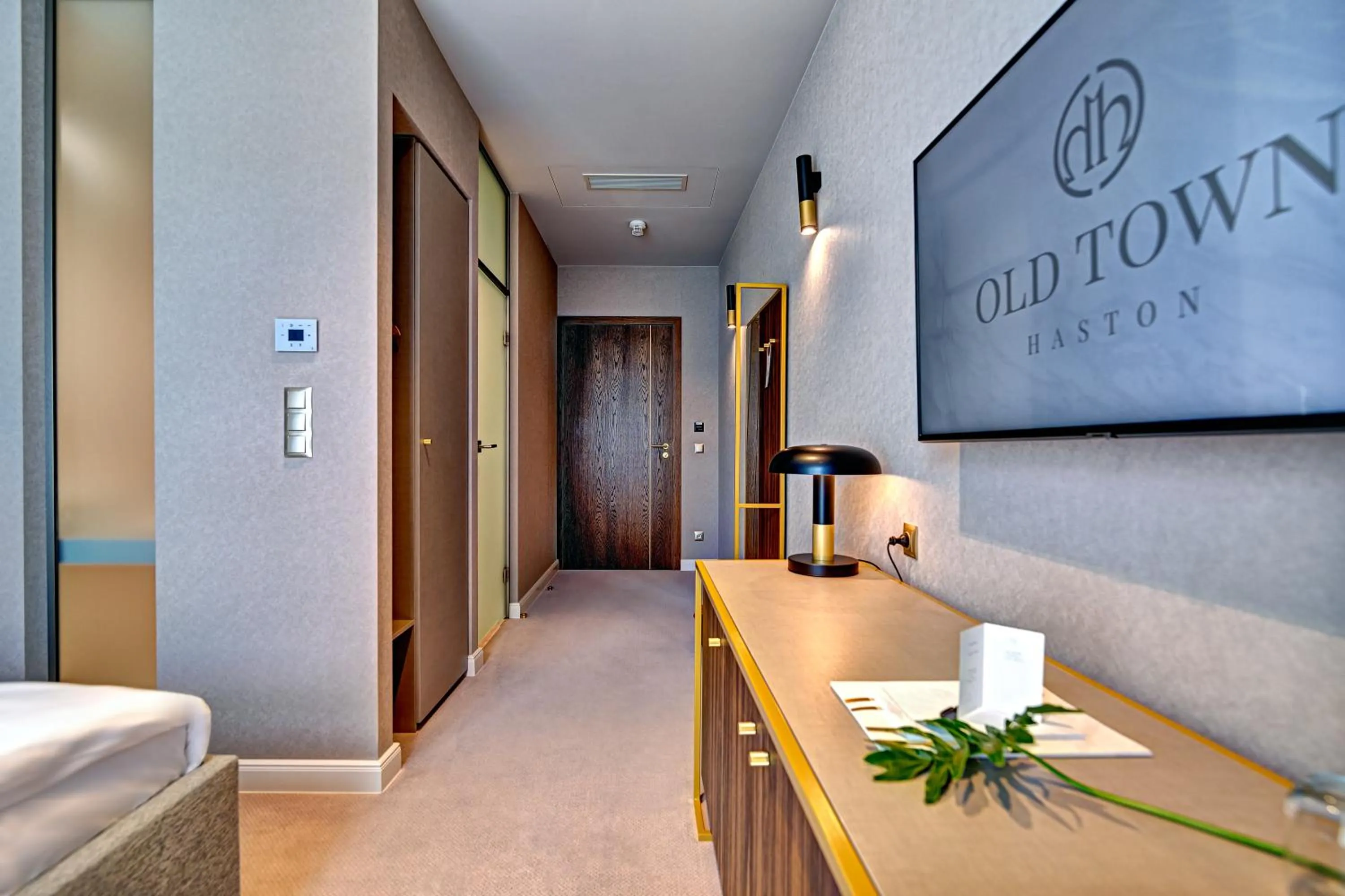 Windsurfing in Old Town Haston