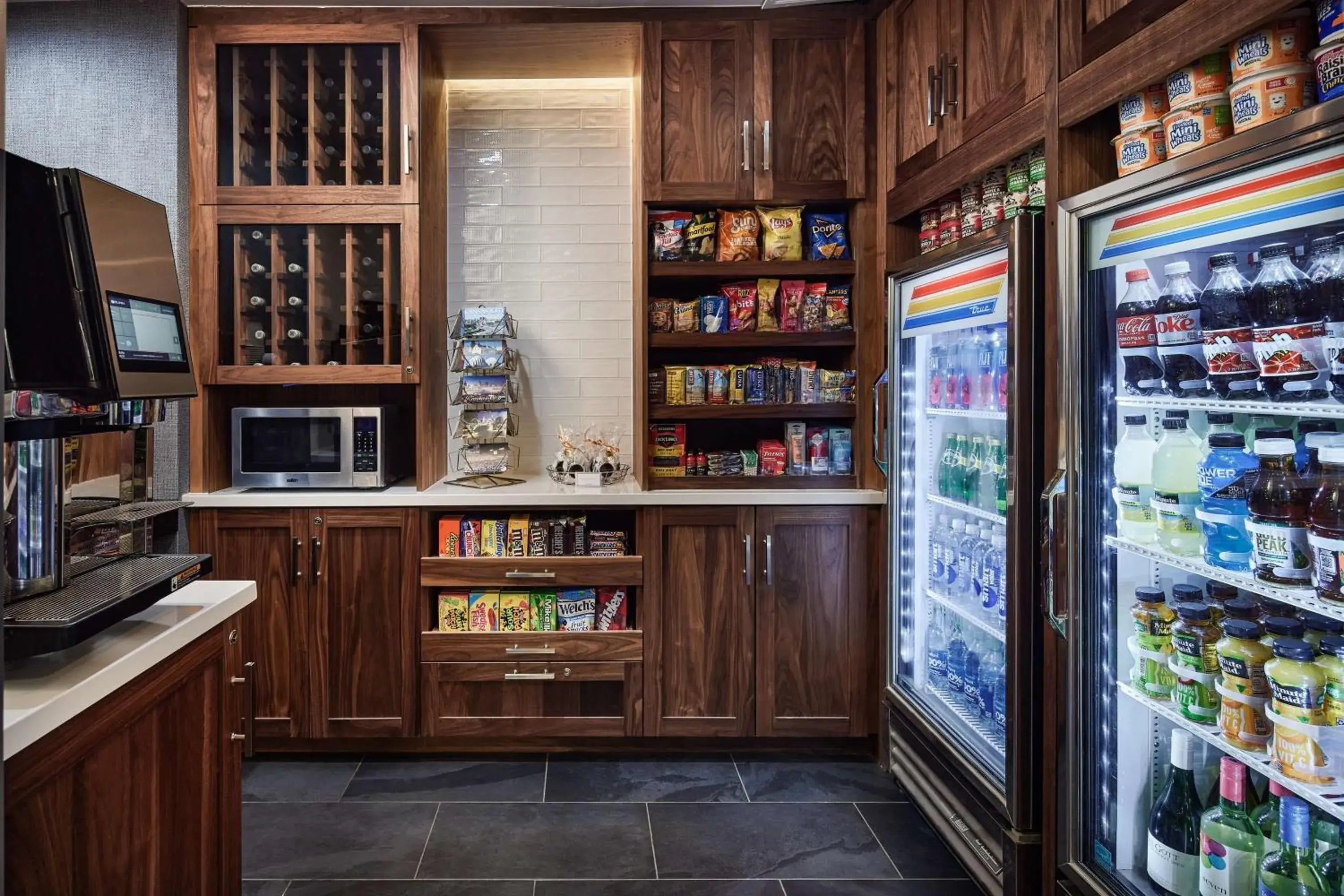 Restaurant/places to eat in Hilton Kansas City Country Club Plaza Restaurant/places to eat in Hilton Kansas City Country Club Plaza