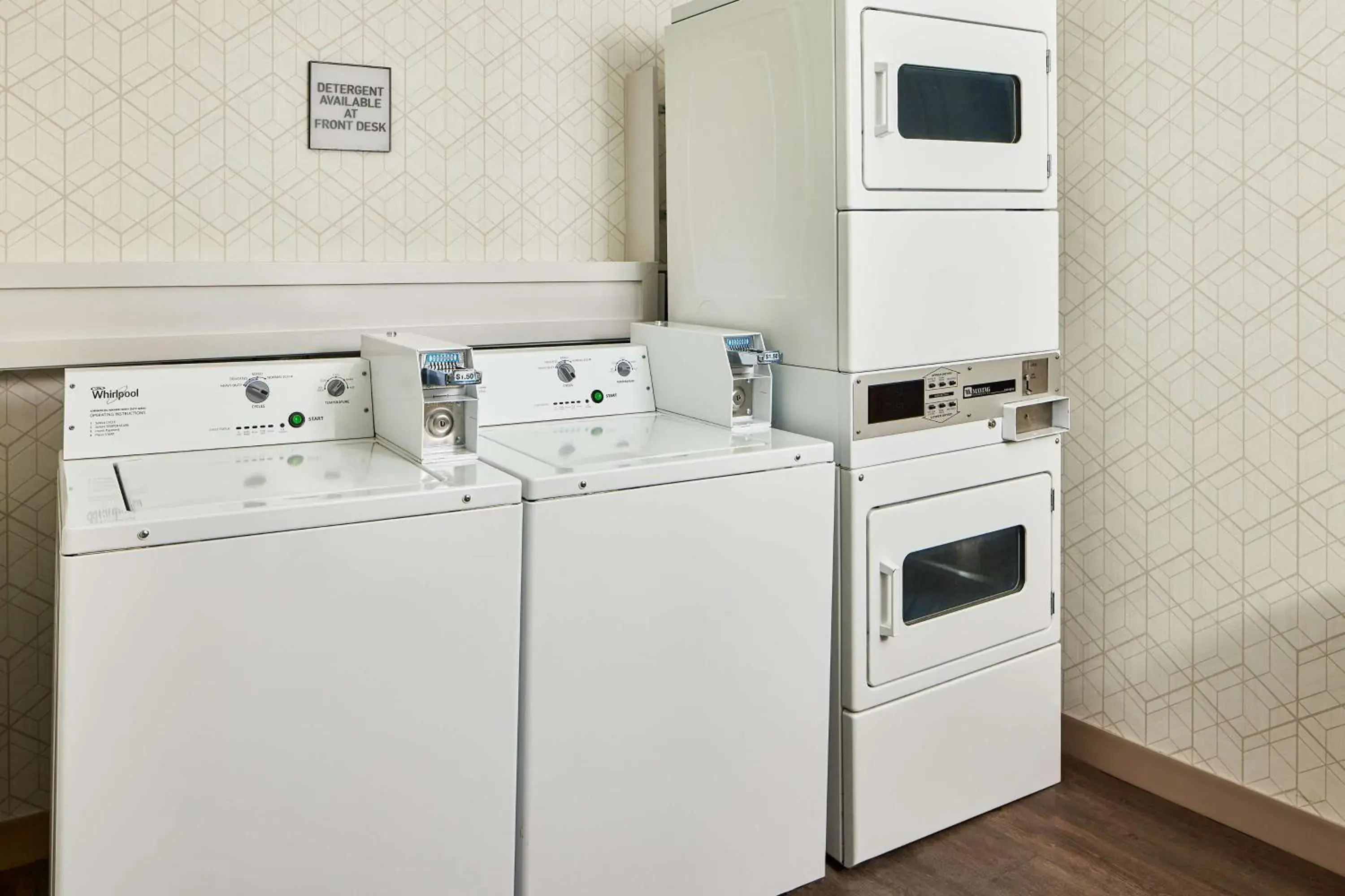 Property building in Hilton Kansas City Country Club Plaza Property building in Hilton Kansas City Country Club Plaza