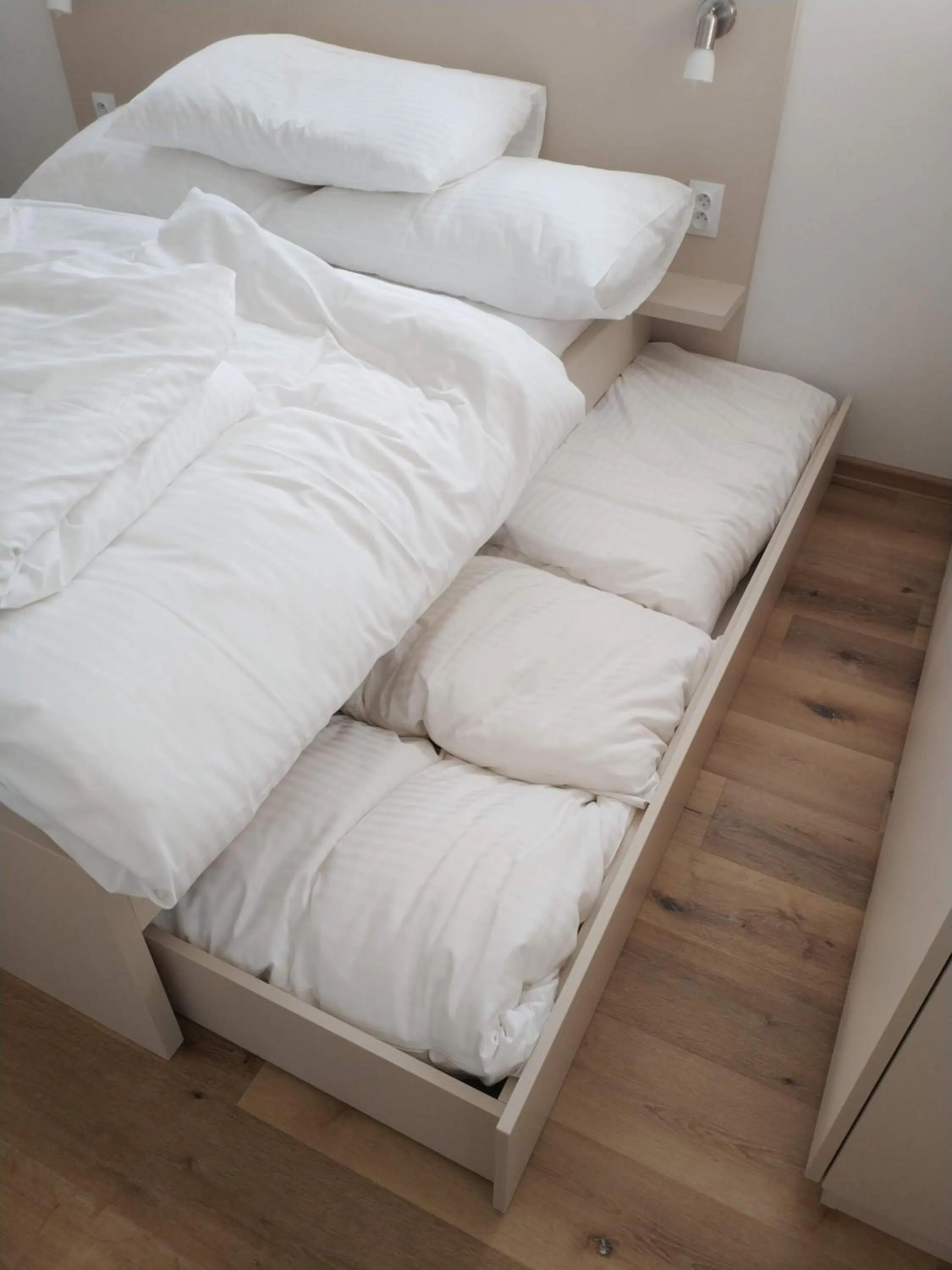 Seating area, Bed in Apartmány NMNM REZIDENCE NAD MĚSTEM