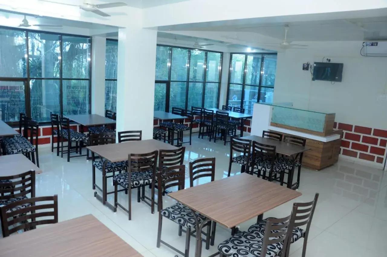 Restaurant/places to eat in Rutu's Holidays Resort Panhala Restaurant/places to eat in Rutu's Holidays Resort Panhala