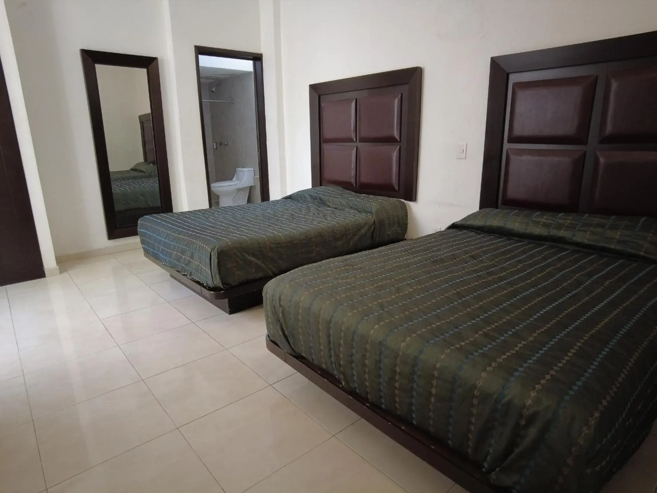 Twin Room in Hotel O Puente Twin Room in Hotel O Puente