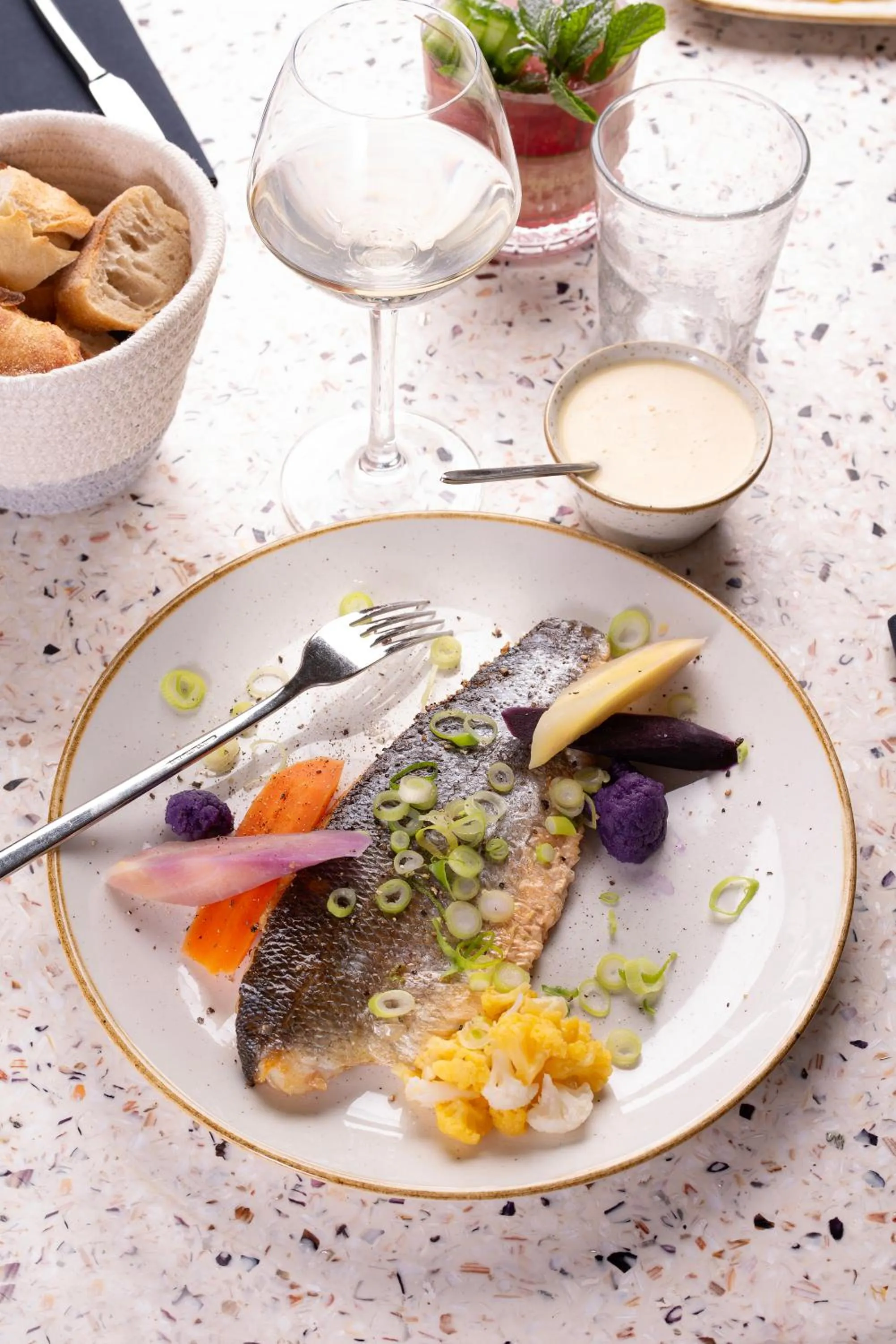 Restaurant/places to eat in Hôtel BO & MIA