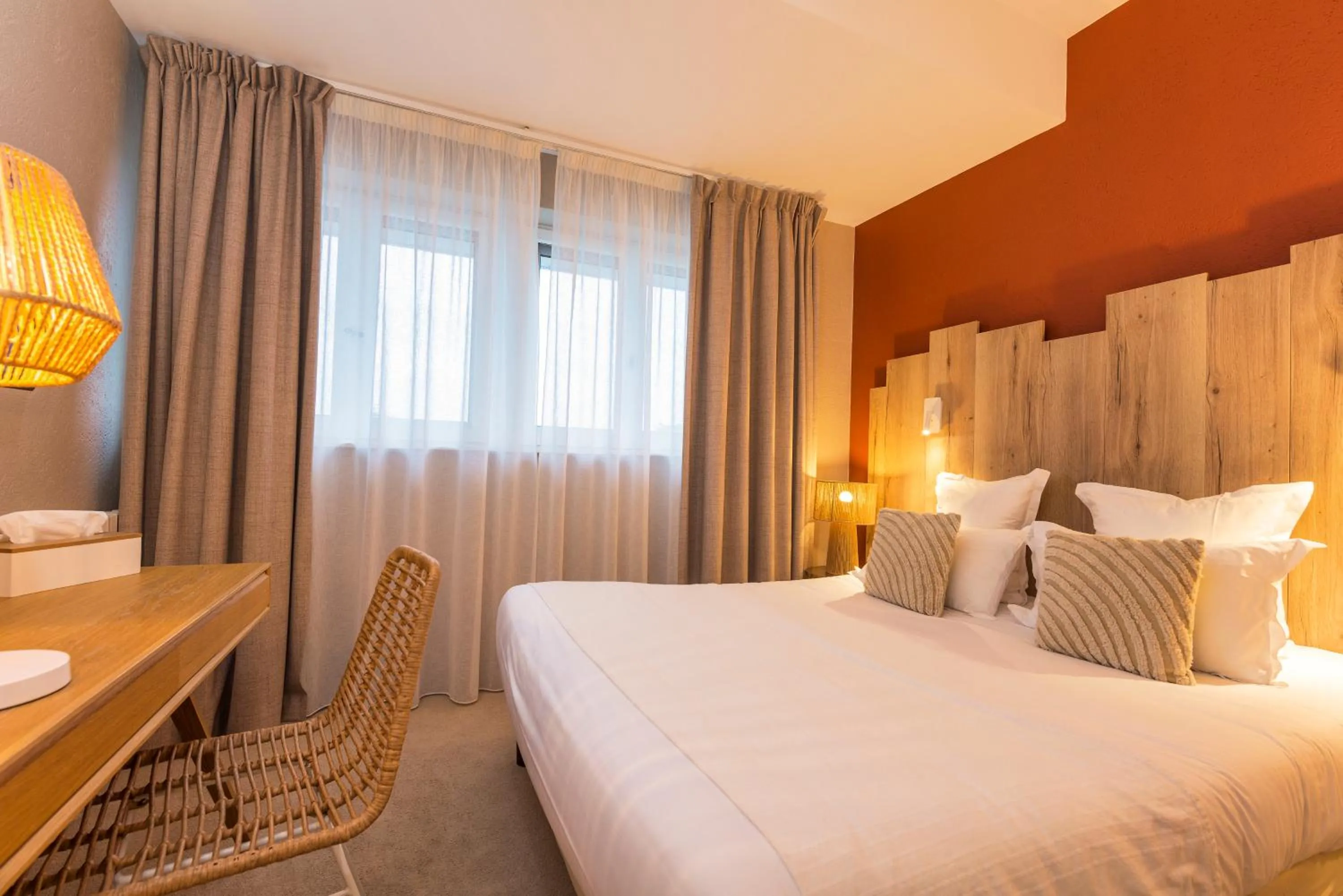 Bed in Hôtel BO & MIA