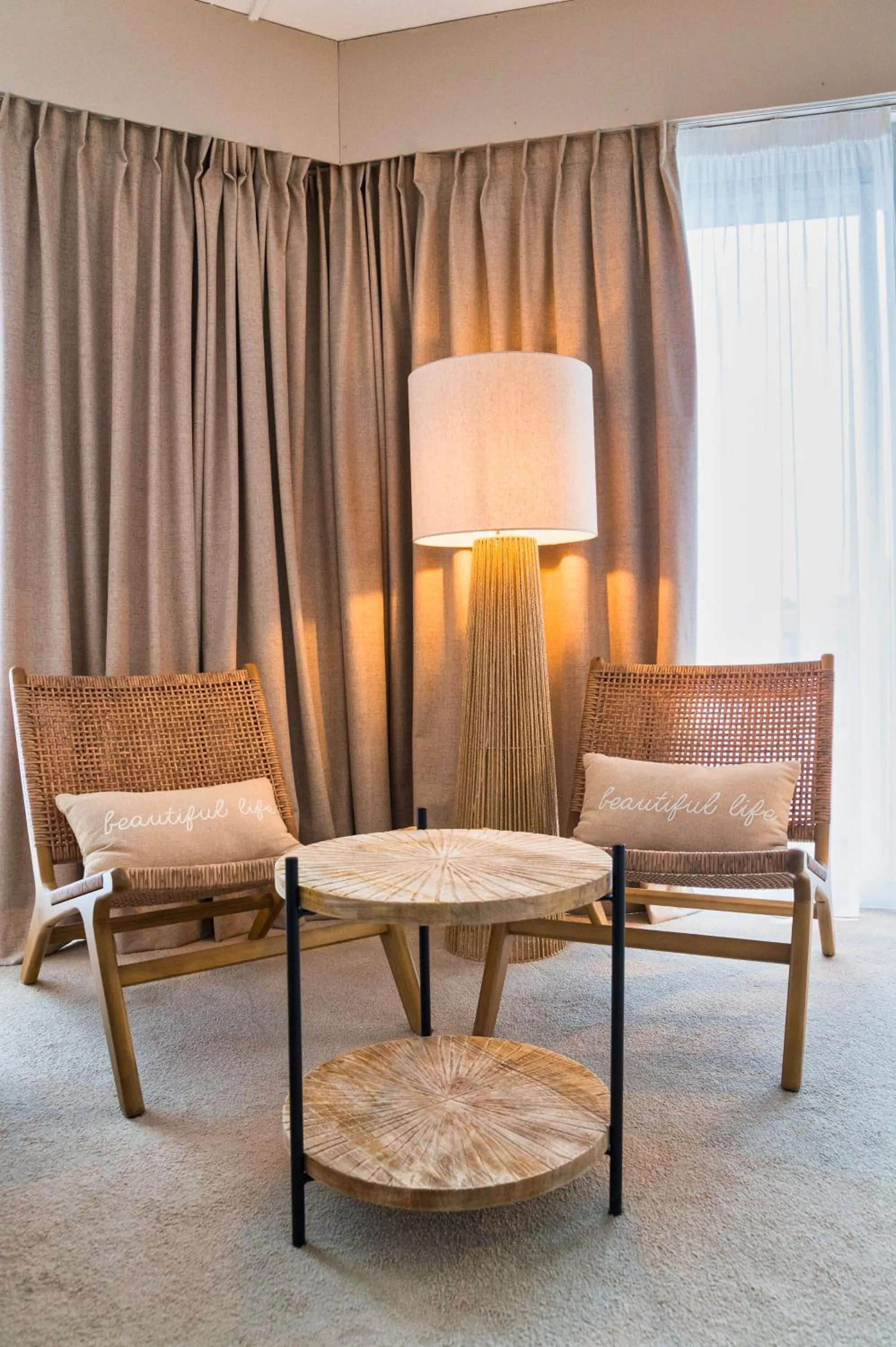 Seating area in Hôtel BO & MIA