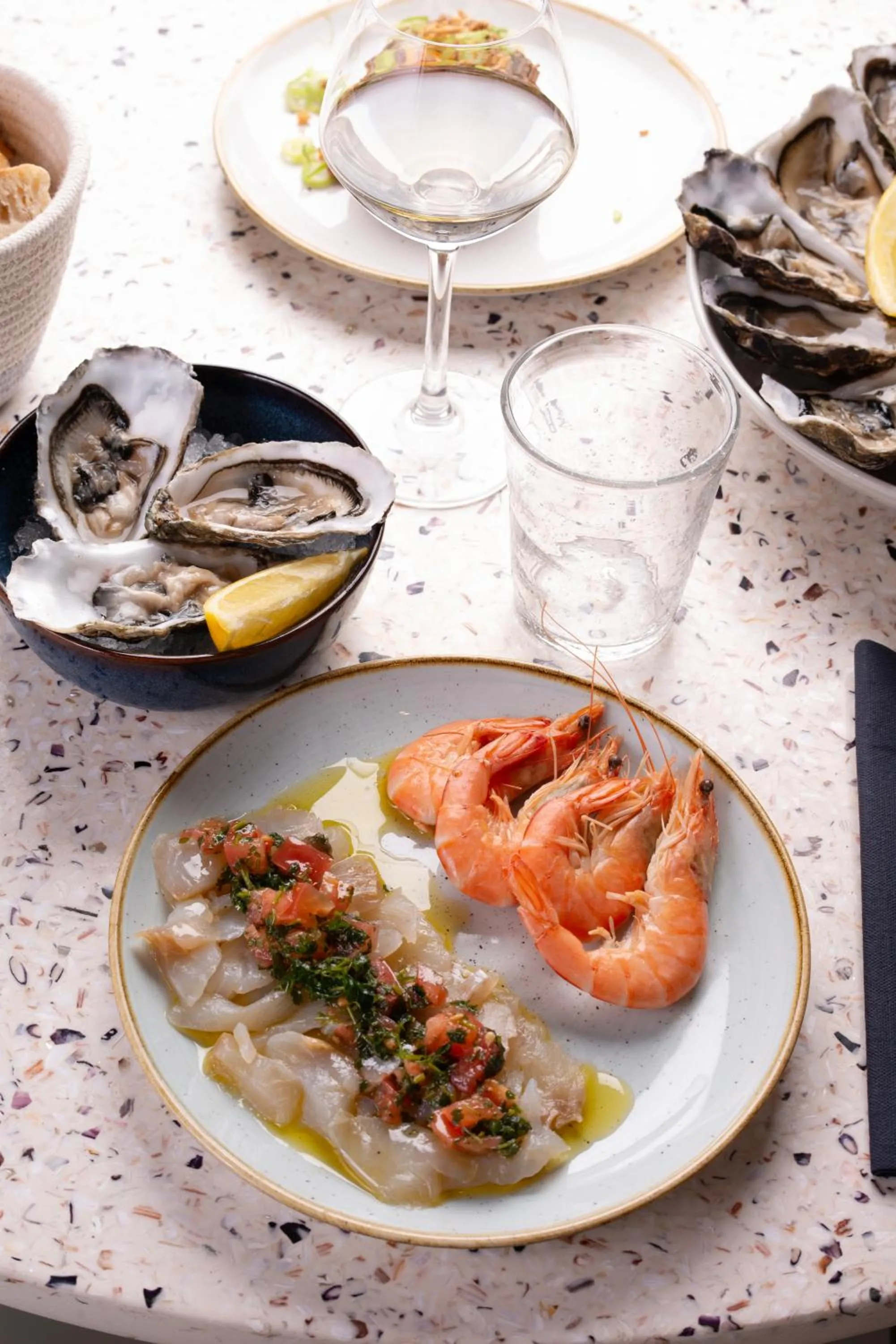 Restaurant/places to eat in Hôtel BO & MIA