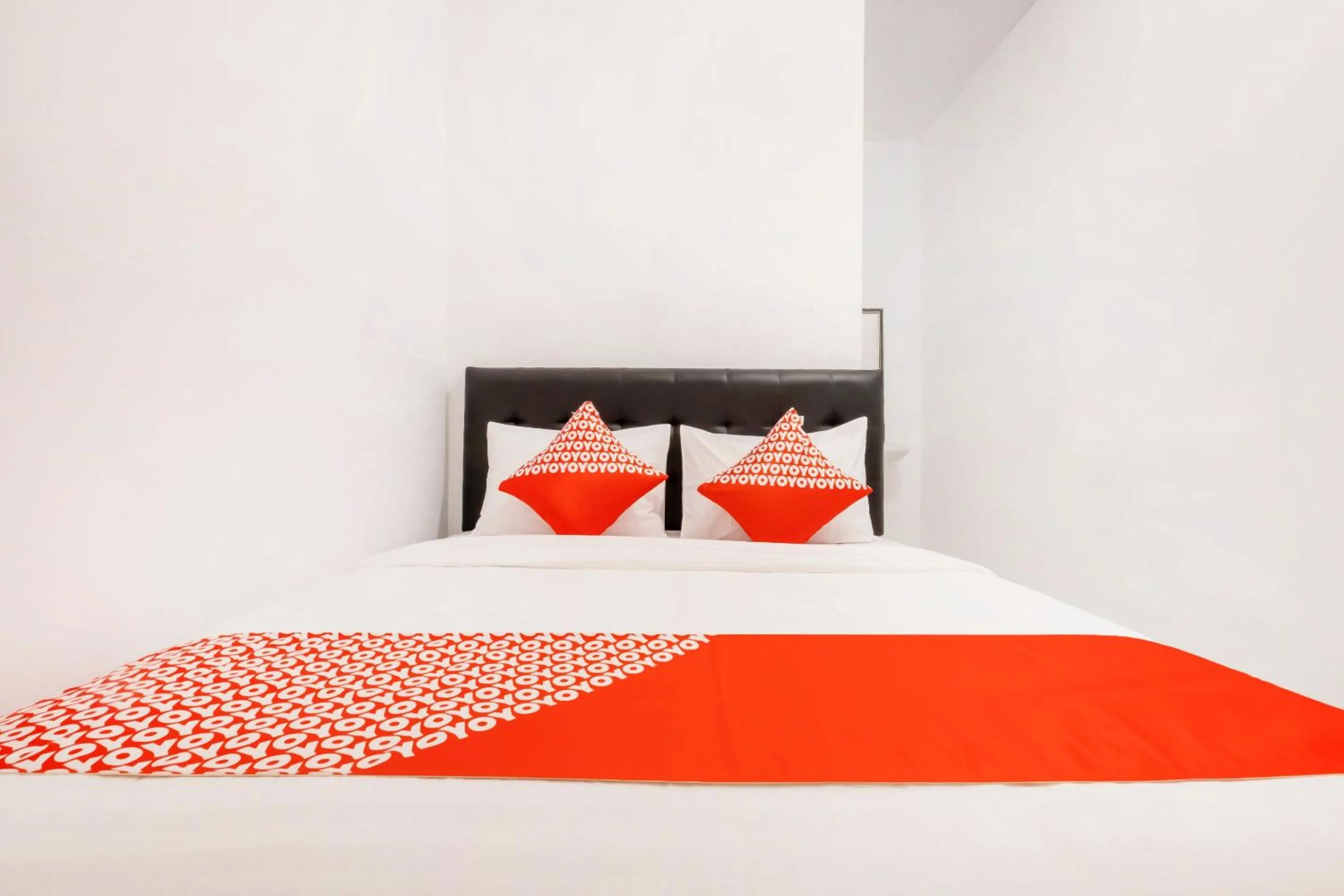 Bedroom, Bed in Hotel O Brosta