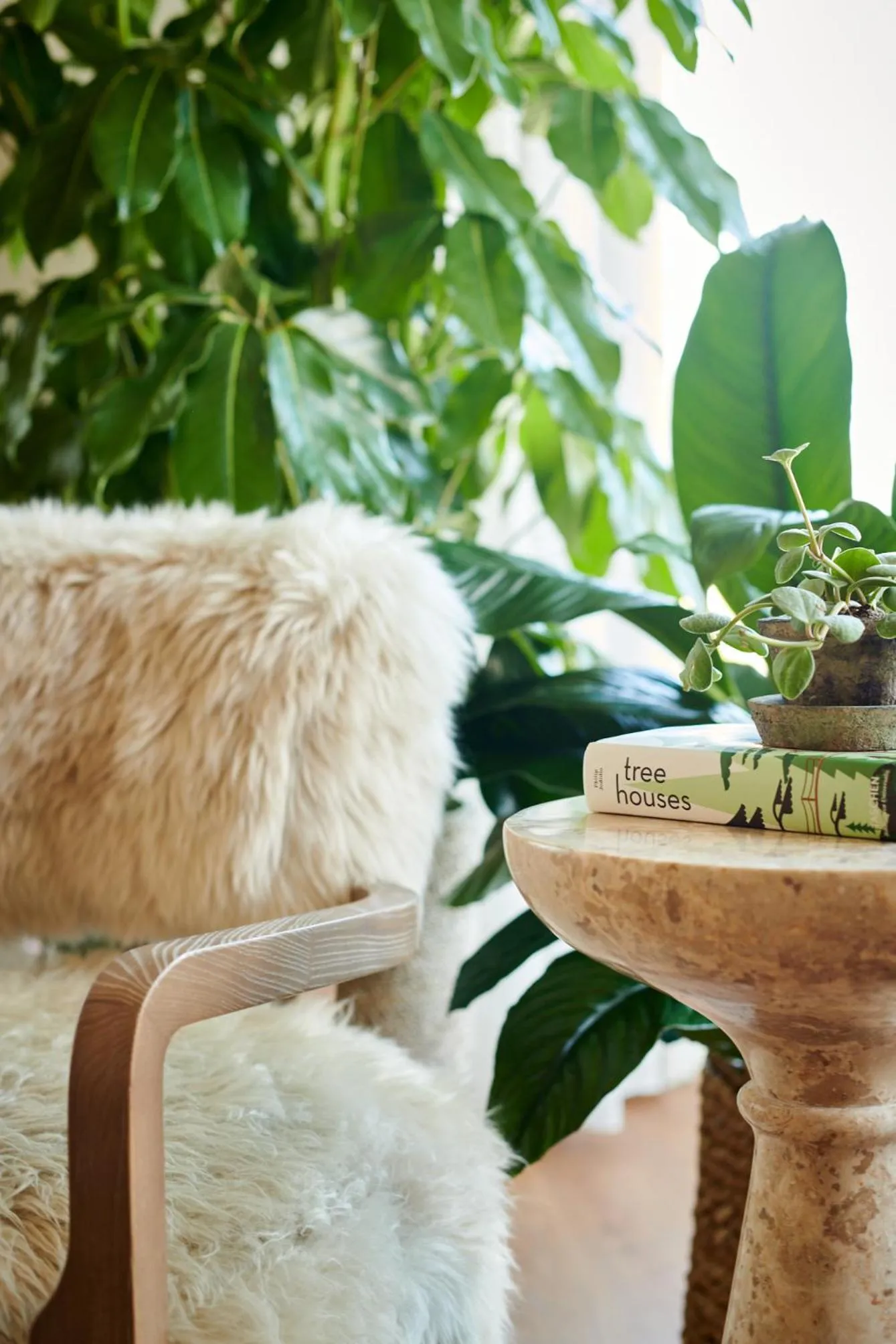 Living room in 1 Hotel Seattle