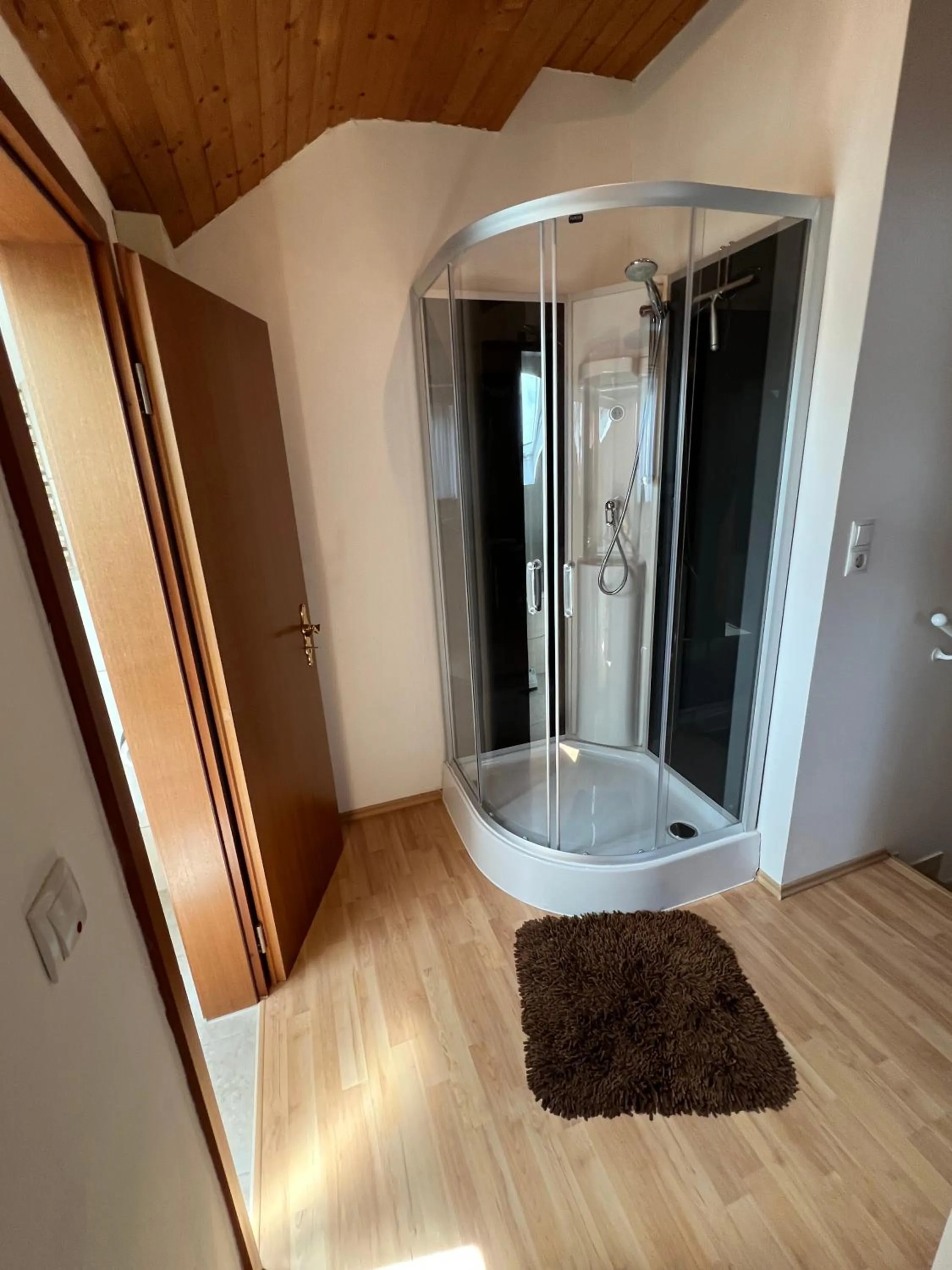 Shower in Apartment Nürnberg