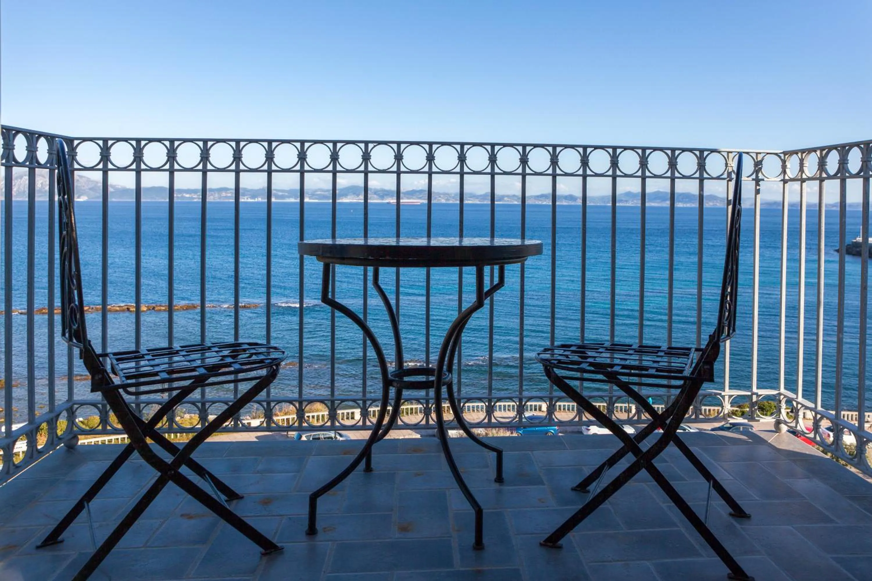 Balcony/Terrace in Apartamentos La Residencia Tarifa