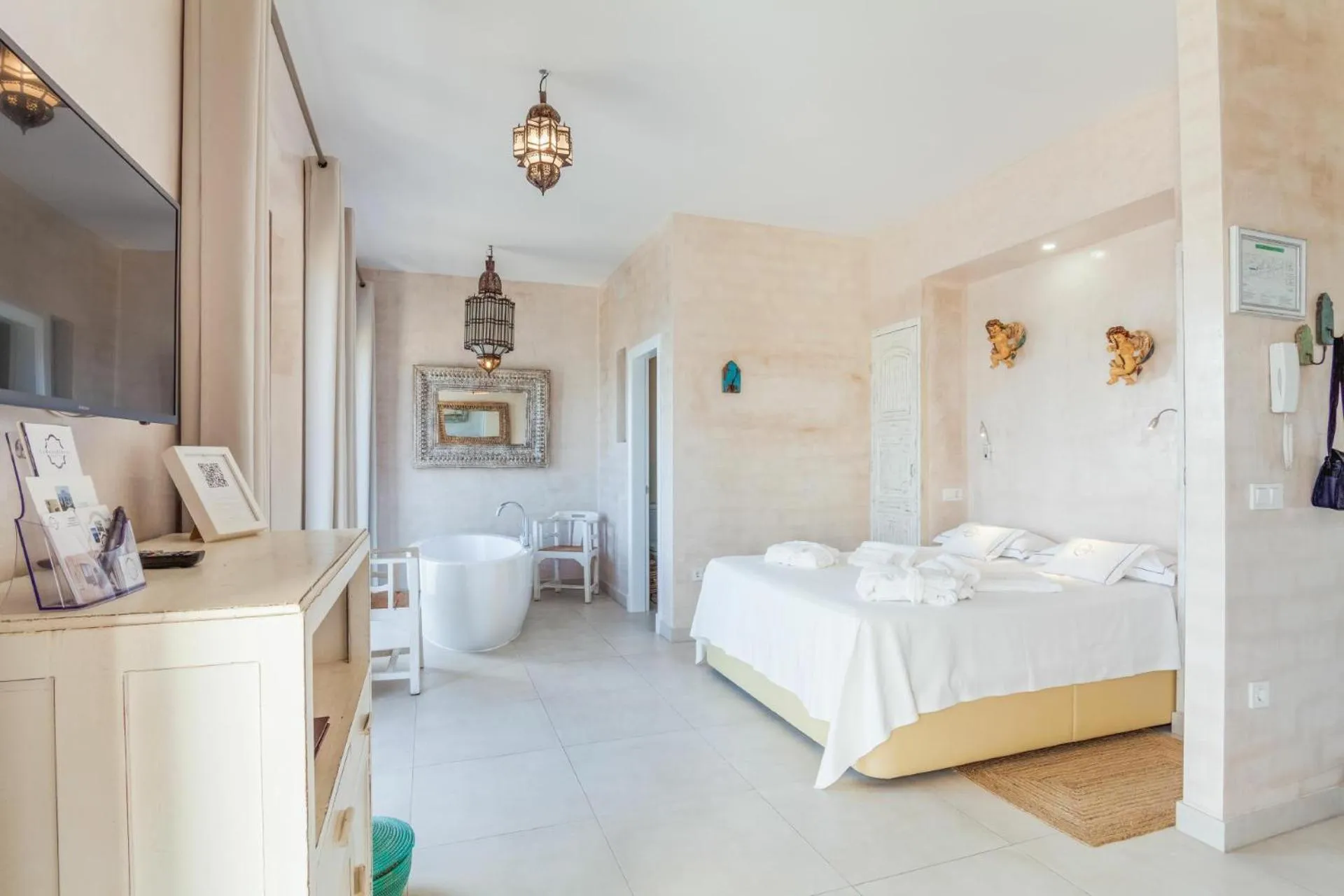 Bed in Apartamentos La Residencia Tarifa