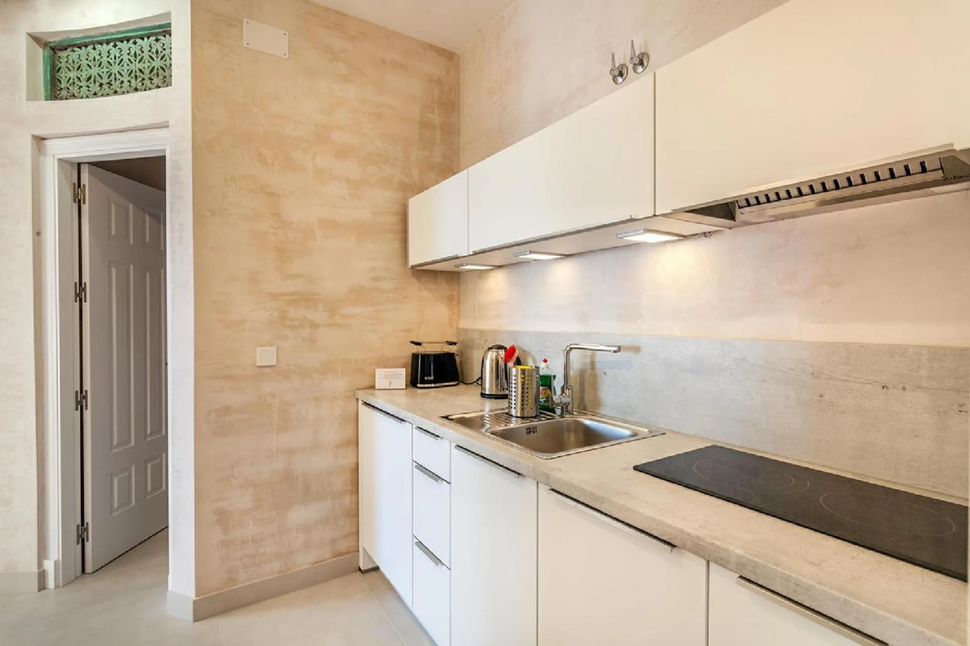 Apartamentos La Residencia Tarifa