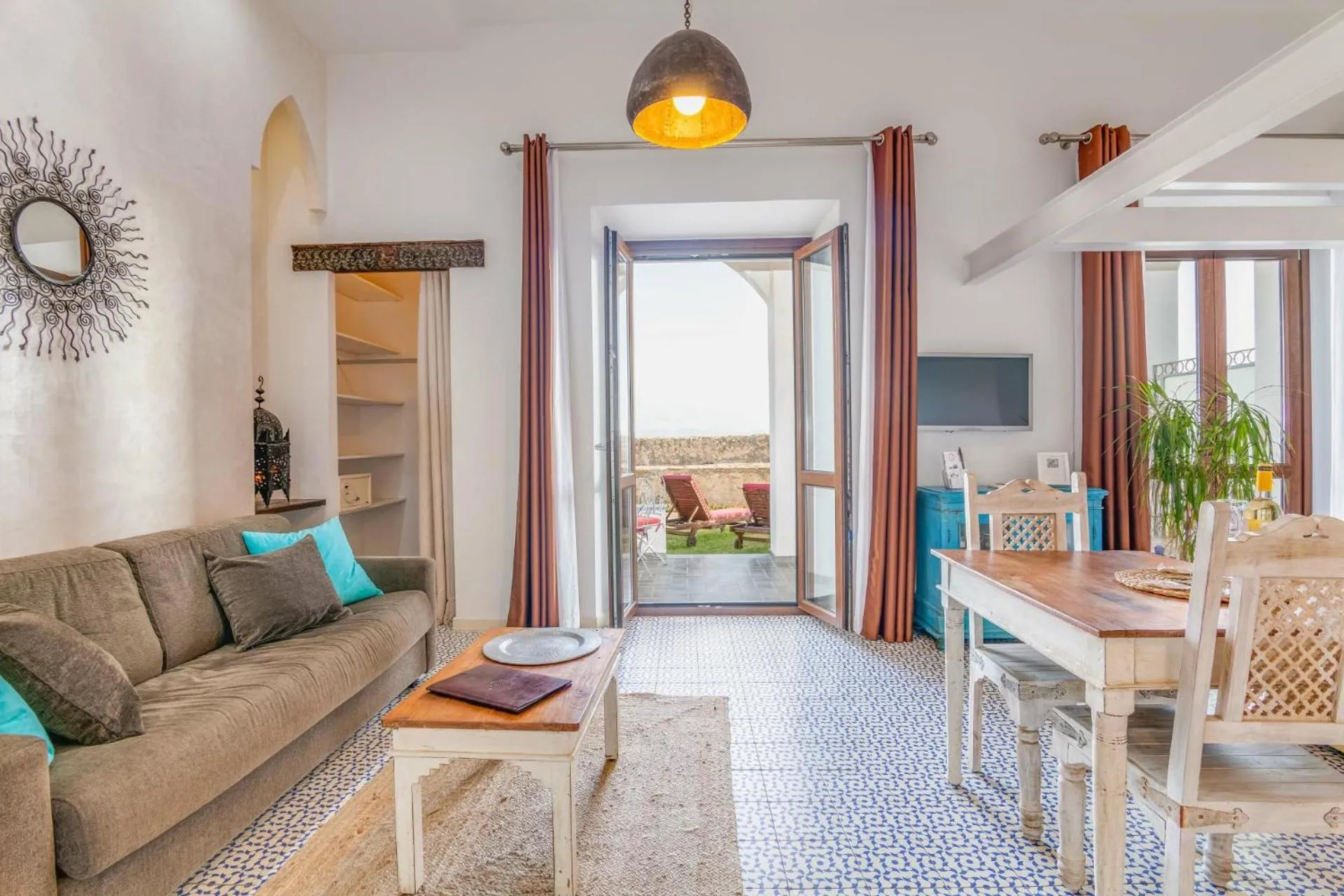 Apartamentos La Residencia Tarifa