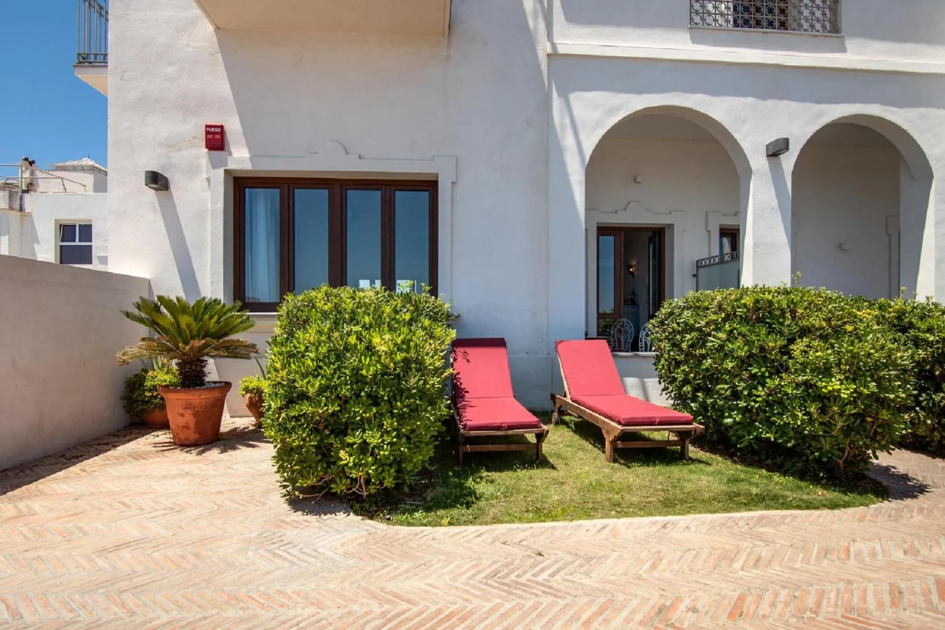 Apartamentos La Residencia Tarifa