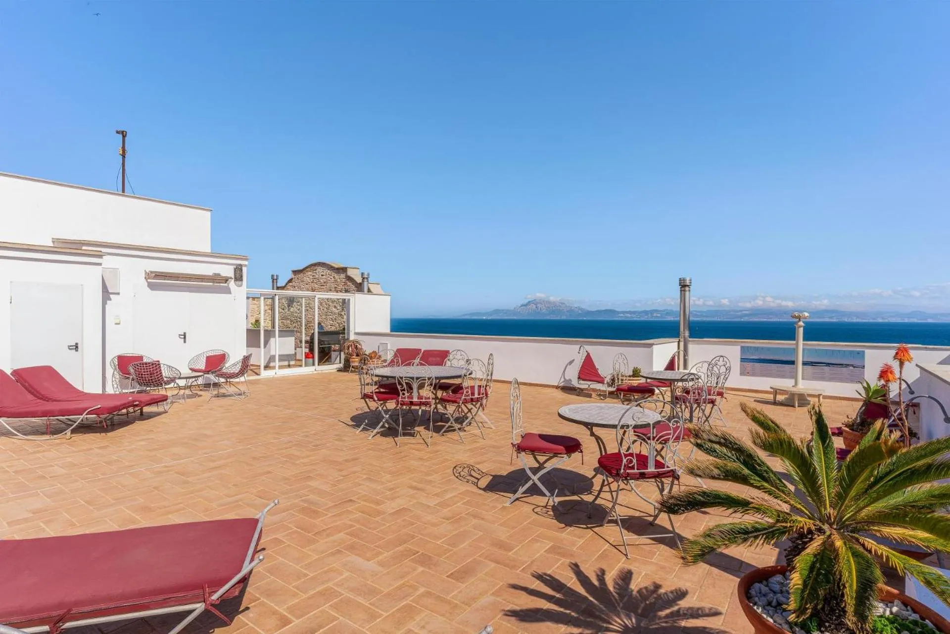 Apartamentos La Residencia Tarifa